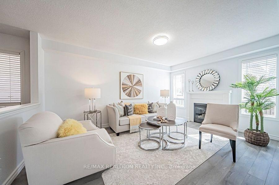 Photo 14 of 67 Monteith Crescent, Vaughan, Maple — HOMEH