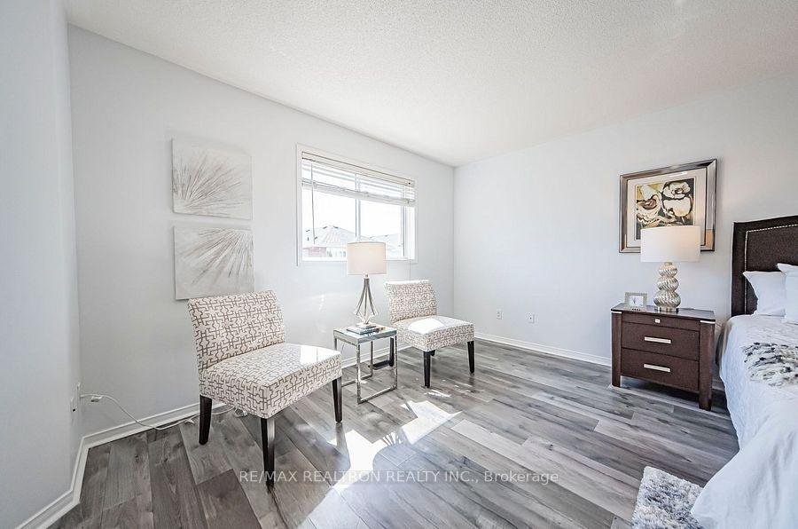 Photo 20 of 67 Monteith Crescent, Vaughan, Maple — HOMEH