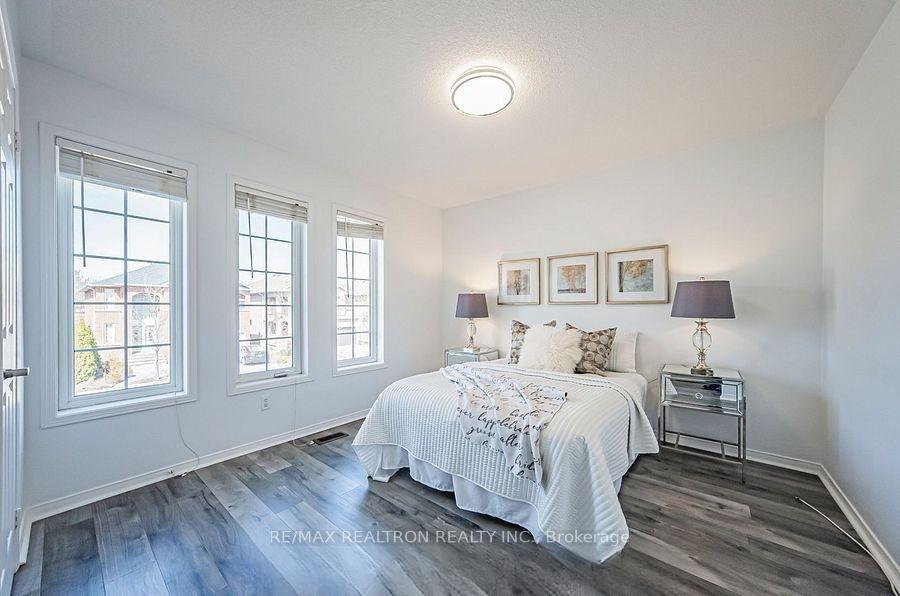 Photo 22 of 67 Monteith Crescent, Vaughan, Maple — HOMEH