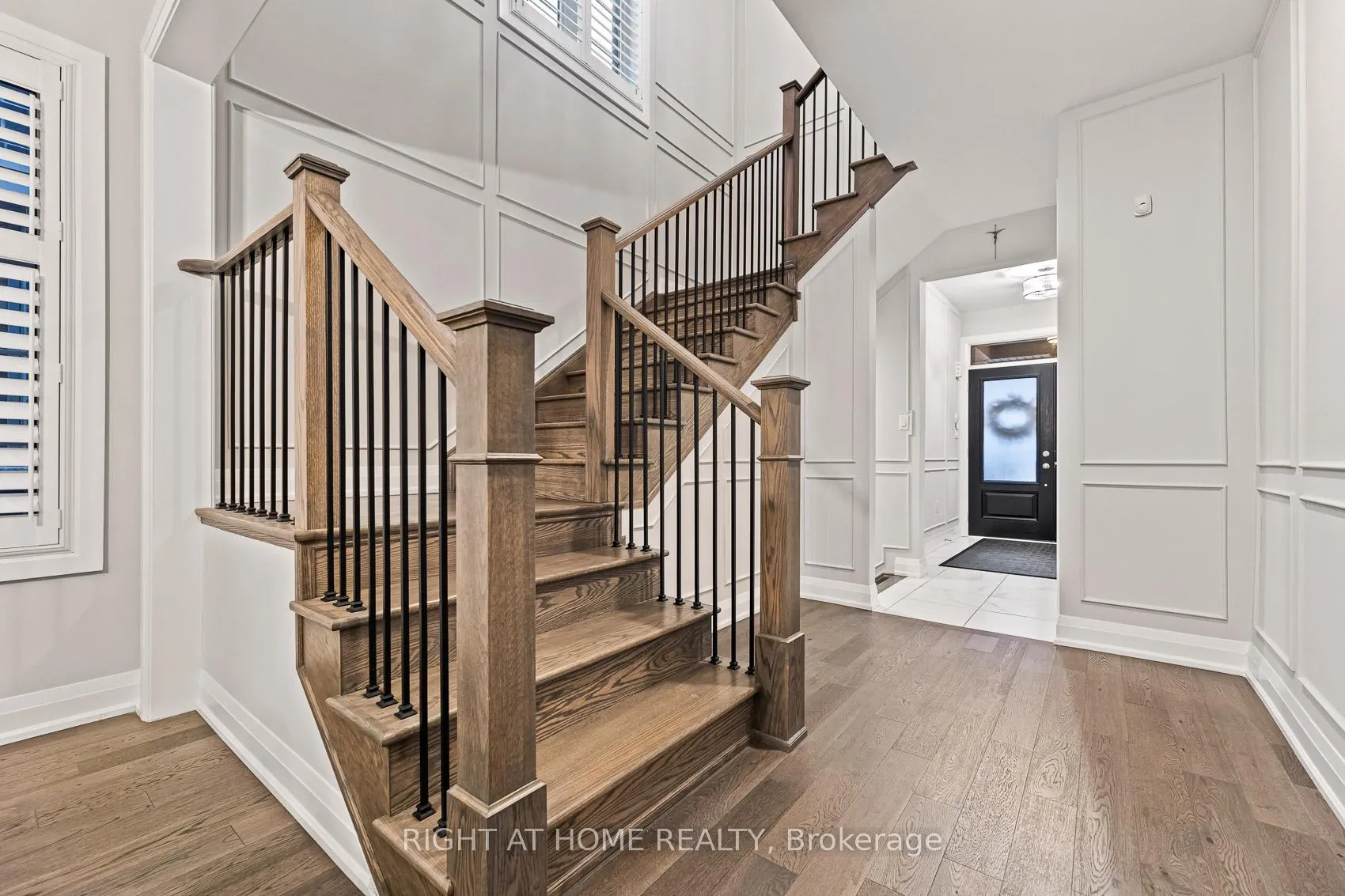 Photo 8 of 71 Ten Pines Road, Vaughan, Kleinburg — HOMEH