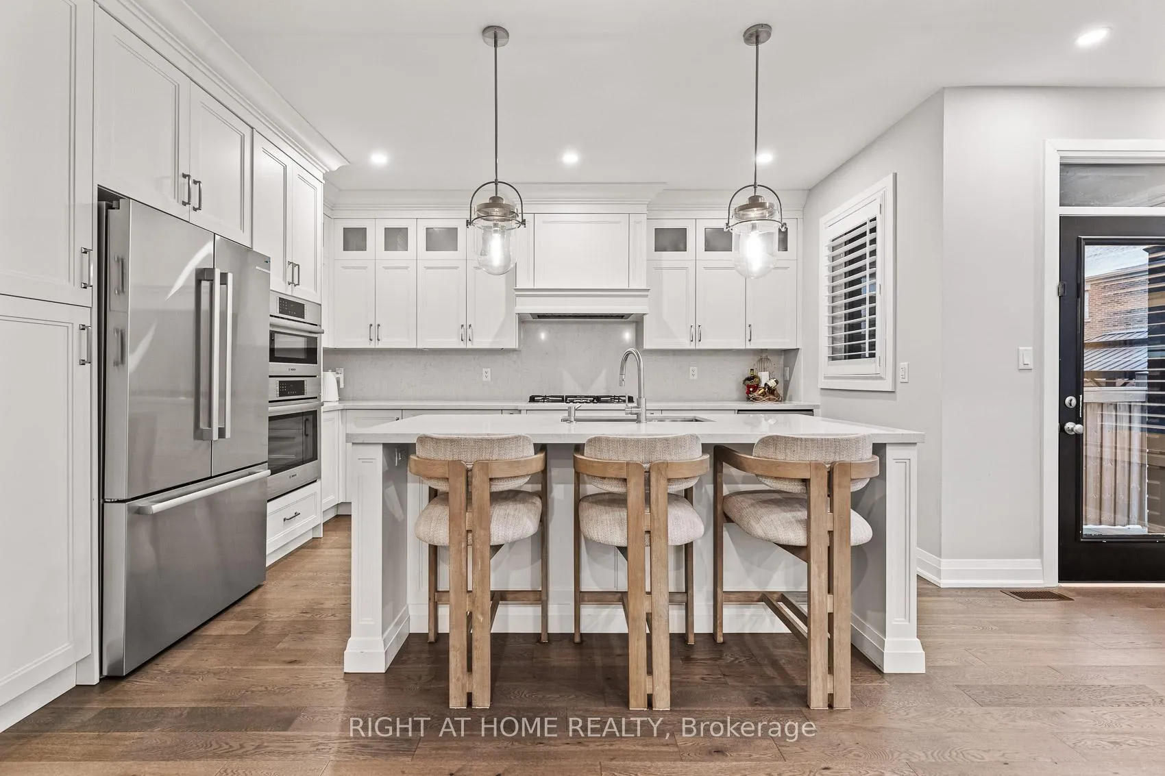 Photo 16 of 71 Ten Pines Road, Vaughan, Kleinburg — HOMEH
