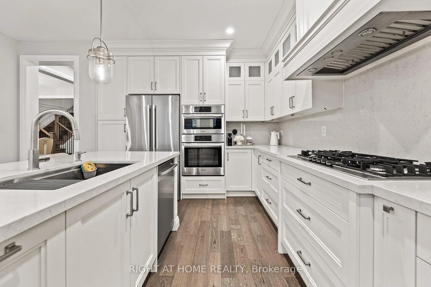 Photo 20 of 71 Ten Pines Road, Vaughan, Kleinburg — HOMEH