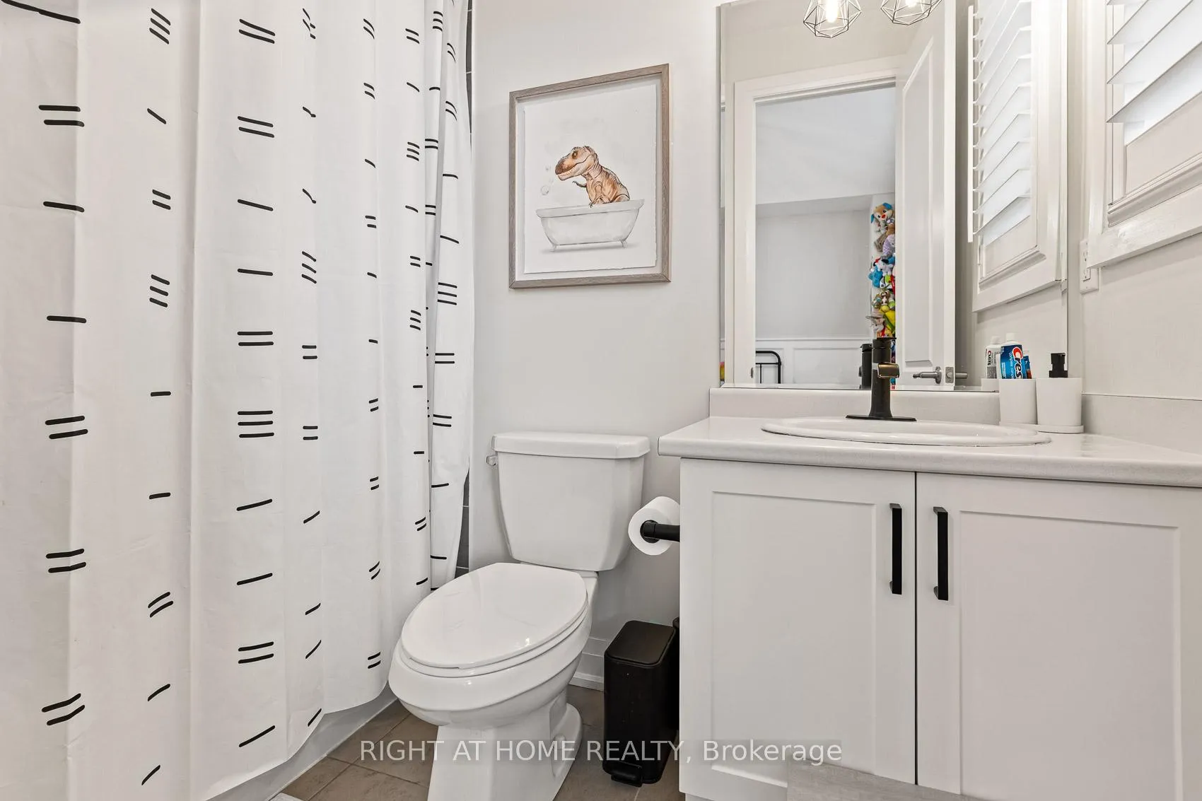 Photo 29 of 71 Ten Pines Road, Vaughan, Kleinburg — HOMEH