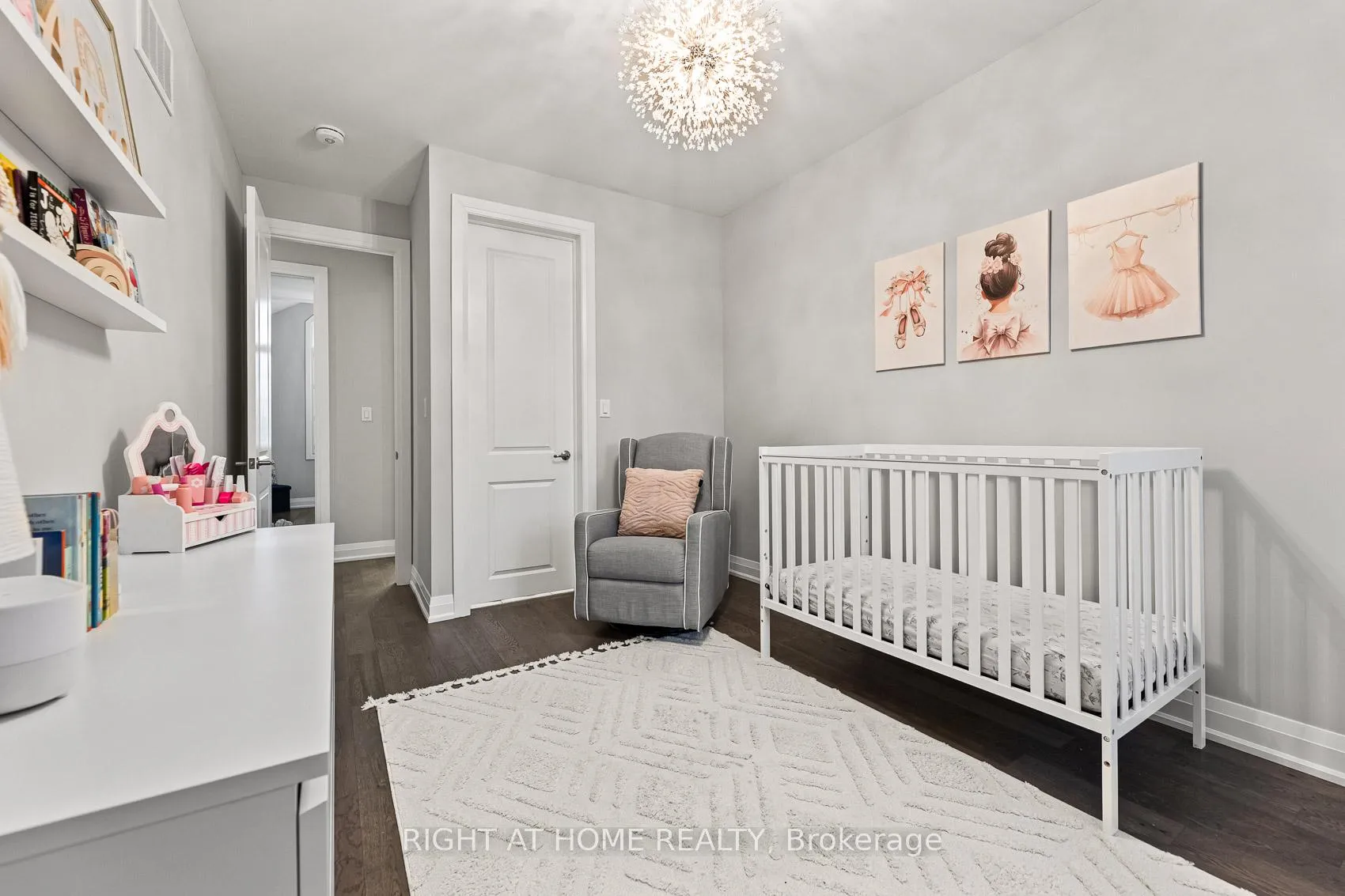 Photo 31 of 71 Ten Pines Road, Vaughan, Kleinburg — HOMEH