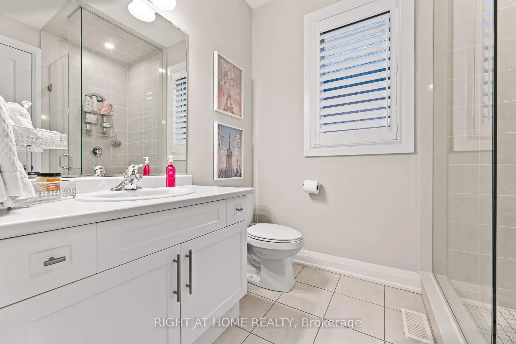 Photo 32 of 71 Ten Pines Road, Vaughan, Kleinburg — HOMEH