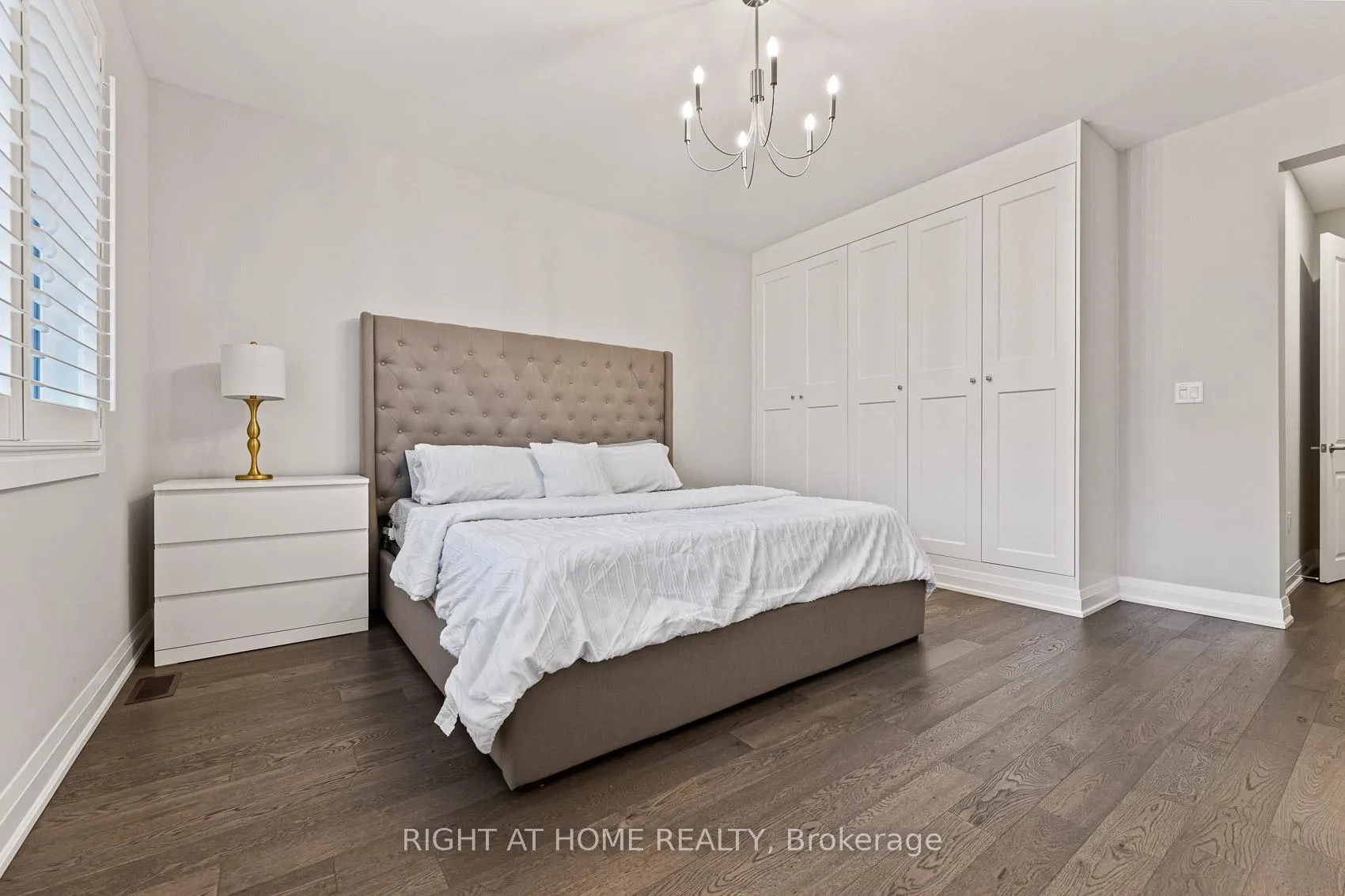 Photo 35 of 71 Ten Pines Road, Vaughan, Kleinburg — HOMEH