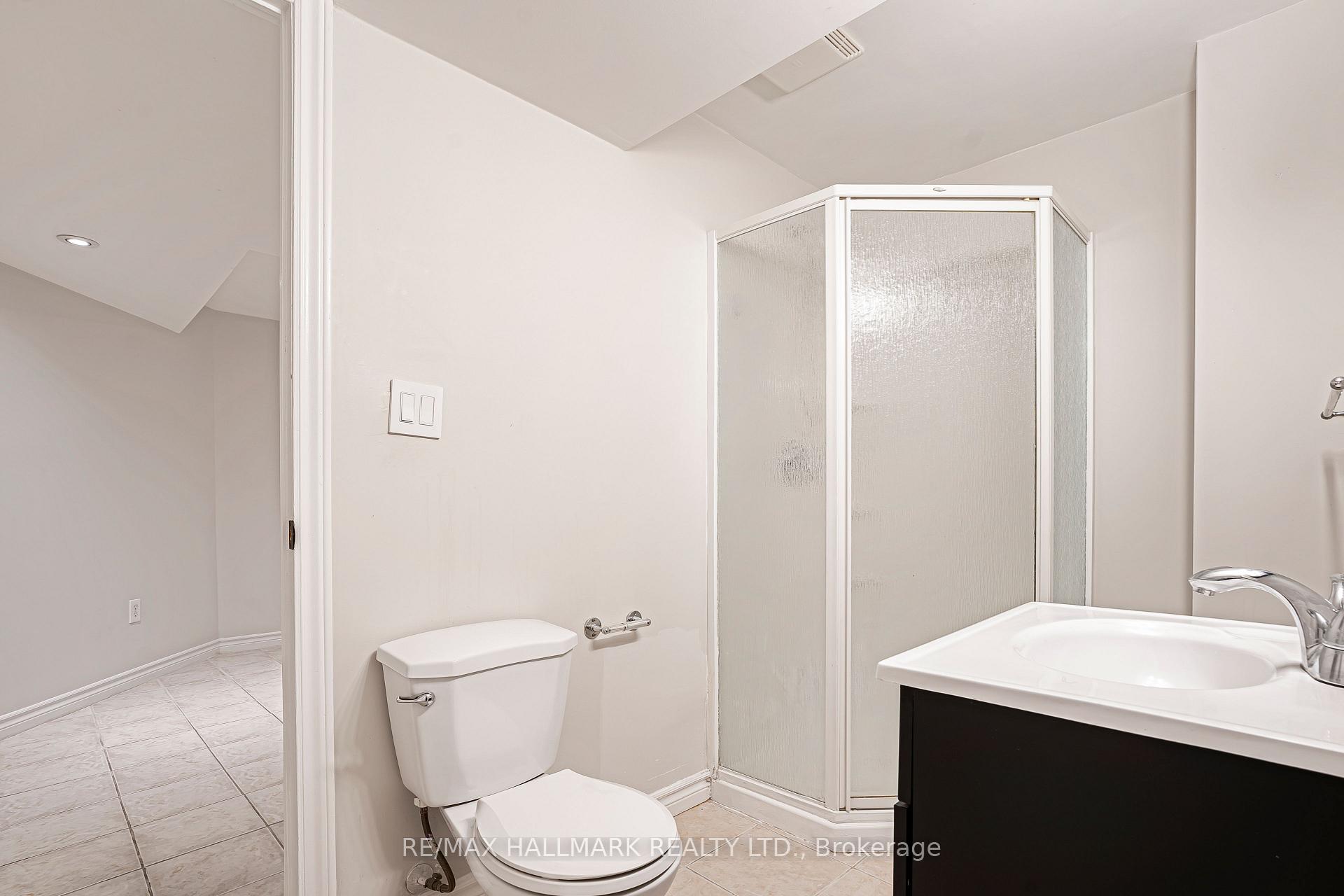 Photo 13 of 87 Michelle Drive, Vaughan, East Woodbridge — HOMEH