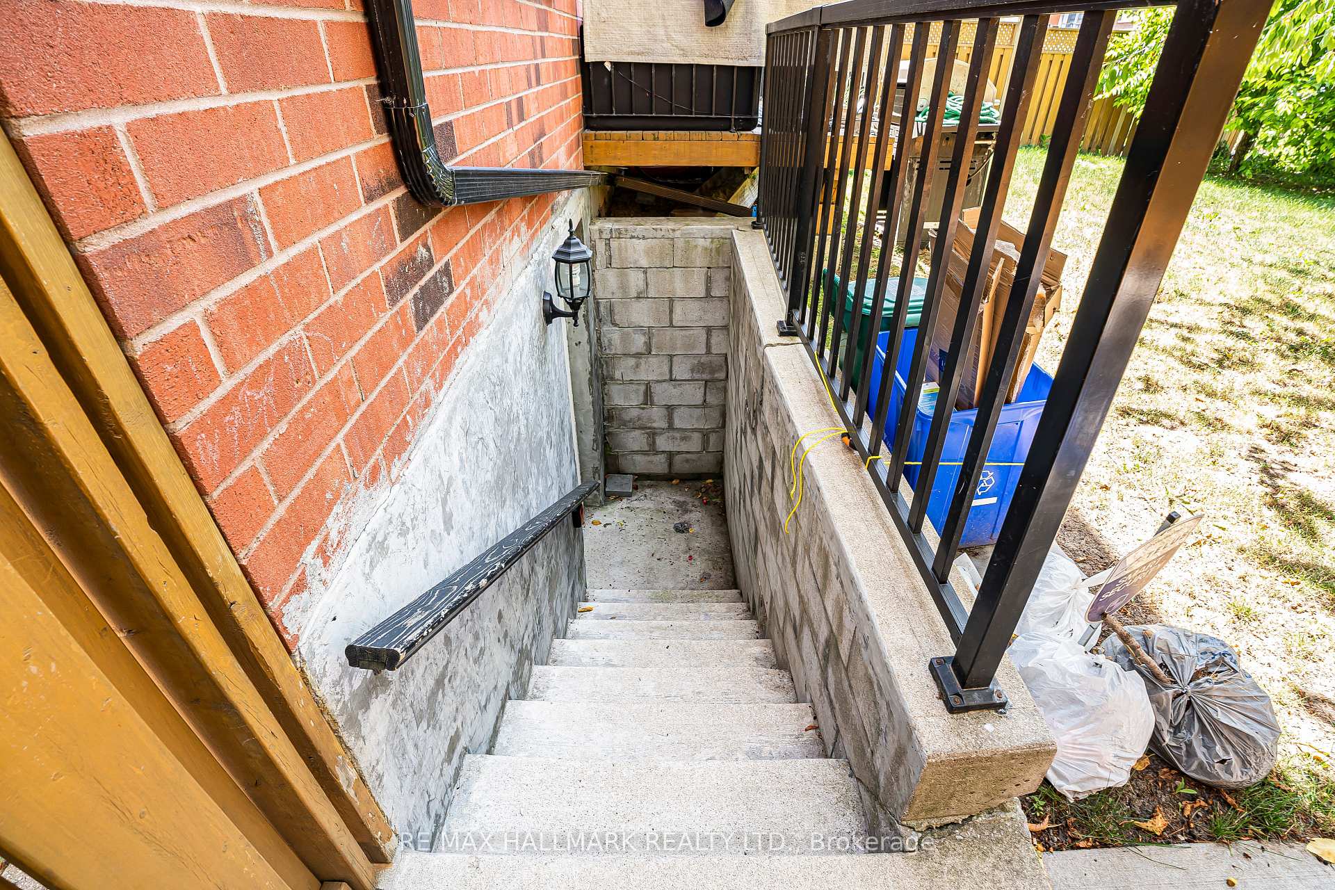 Photo 15 of 87 Michelle Drive, Vaughan, East Woodbridge — HOMEH