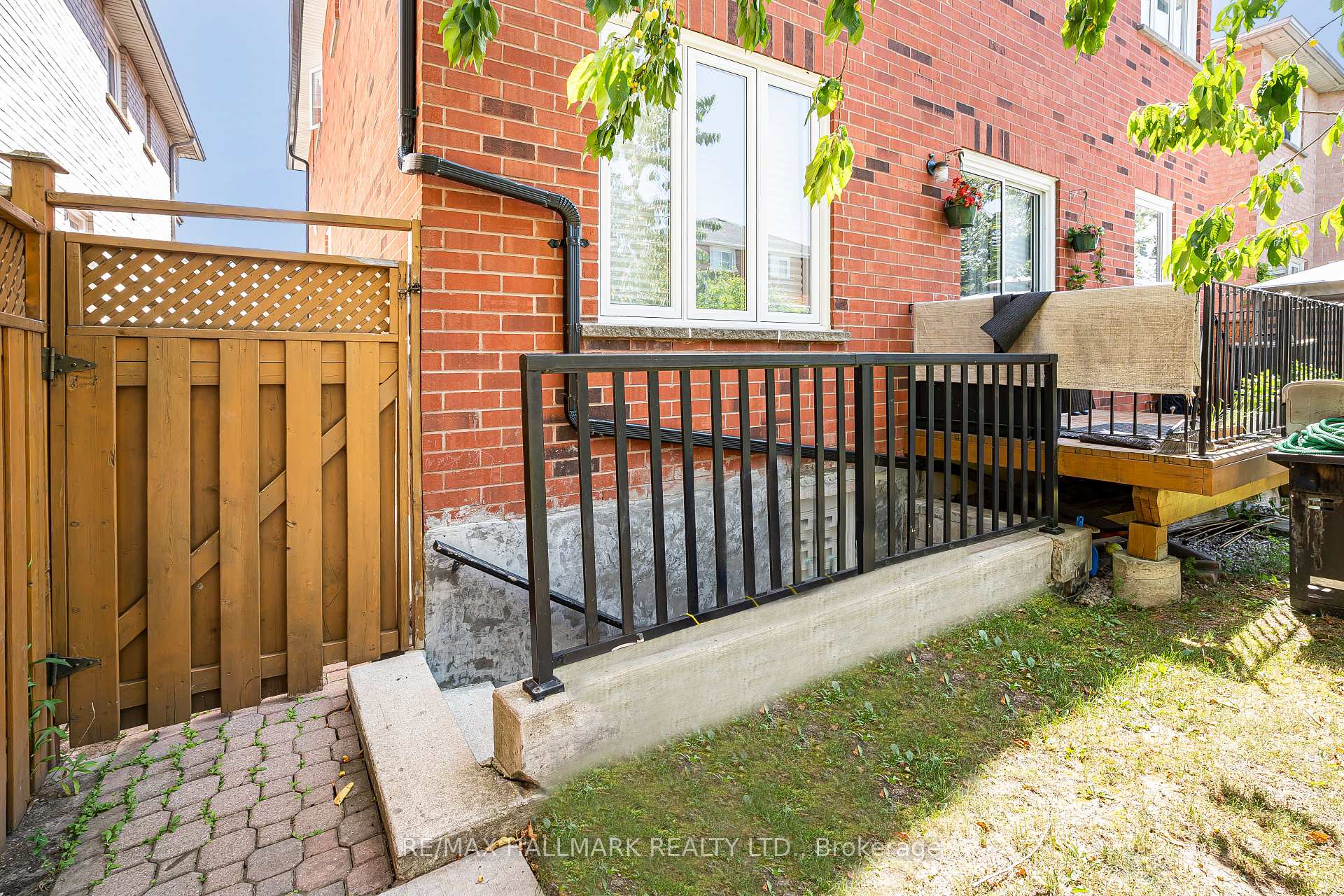 Photo 16 of 87 Michelle Drive, Vaughan, East Woodbridge — HOMEH
