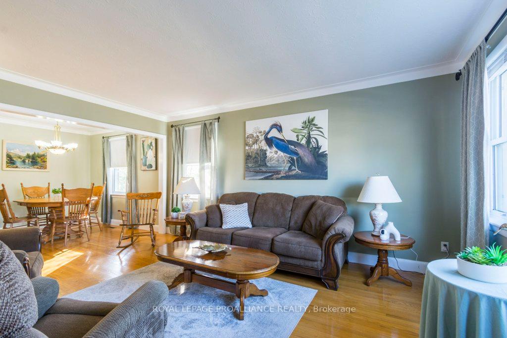 Photo 6 of 18 Holmes Road, Belleville, Belleville Ward — HOMEH