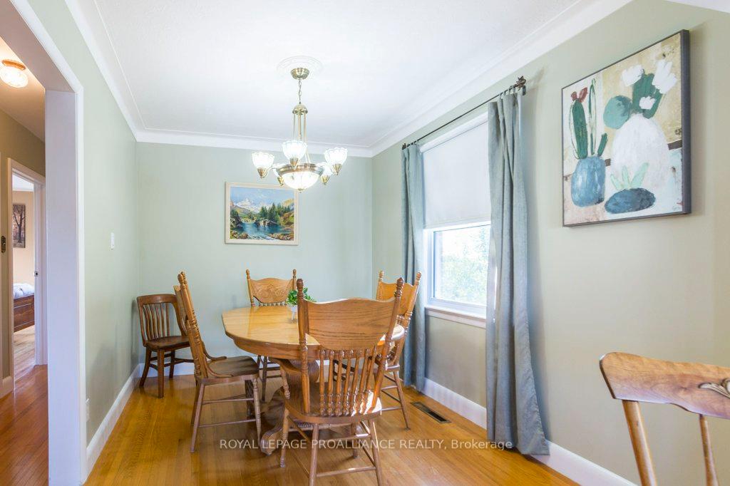 Photo 9 of 18 Holmes Road, Belleville, Belleville Ward — HOMEH