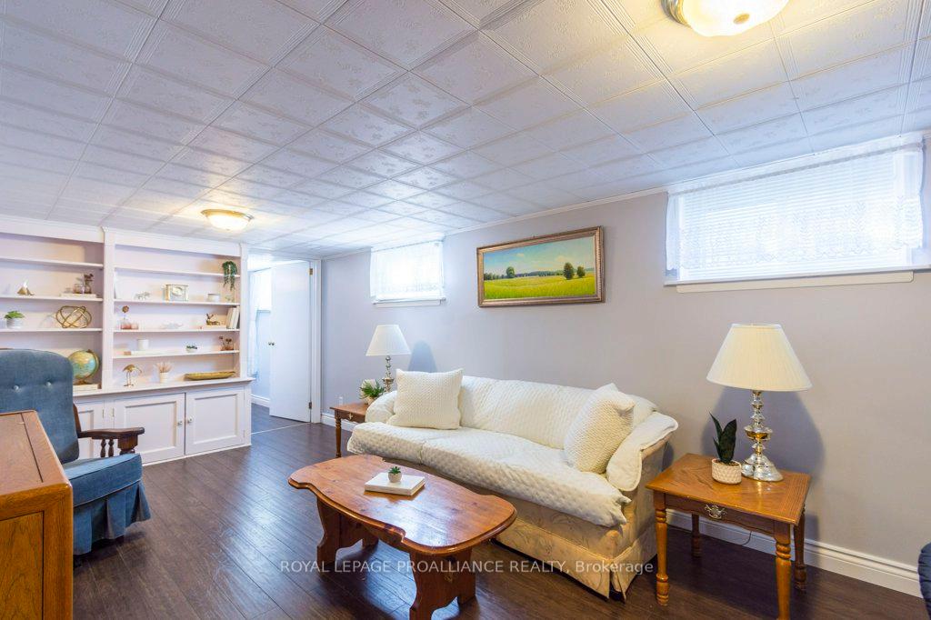 Photo 20 of 18 Holmes Road, Belleville, Belleville Ward — HOMEH