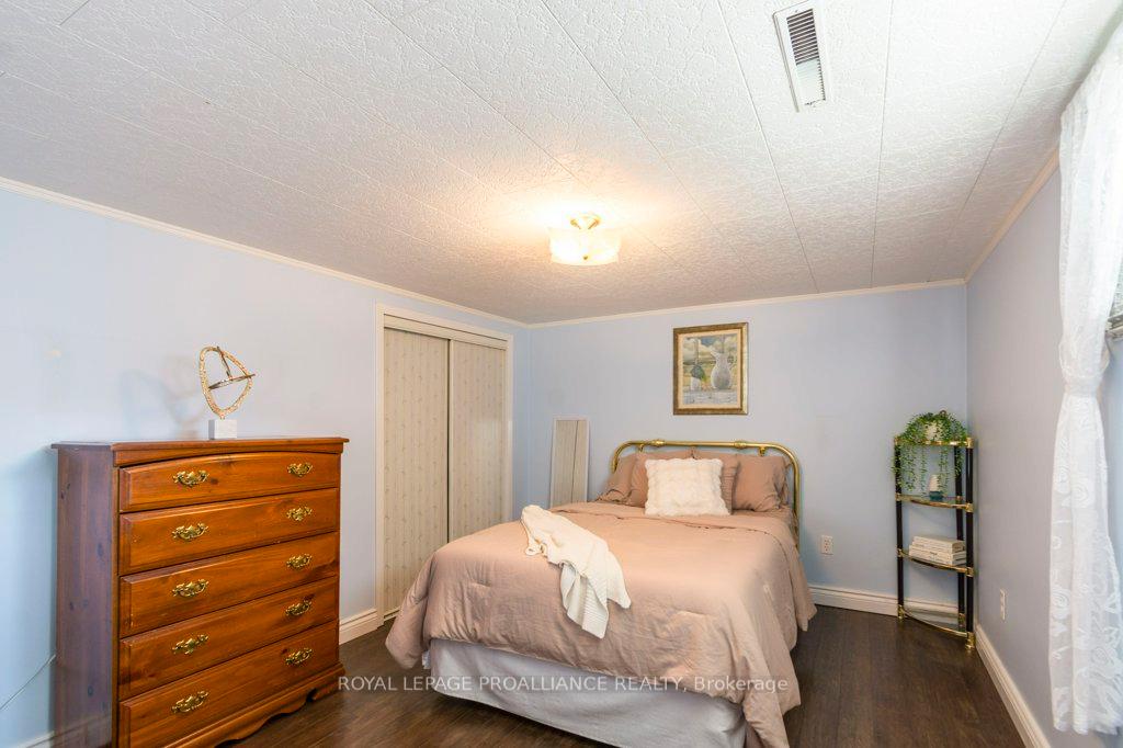 Photo 21 of 18 Holmes Road, Belleville, Belleville Ward — HOMEH