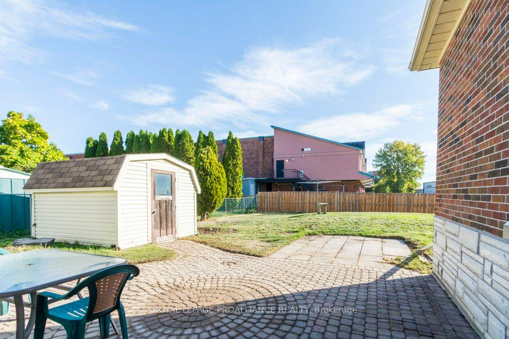 Photo 25 of 18 Holmes Road, Belleville, Belleville Ward — HOMEH