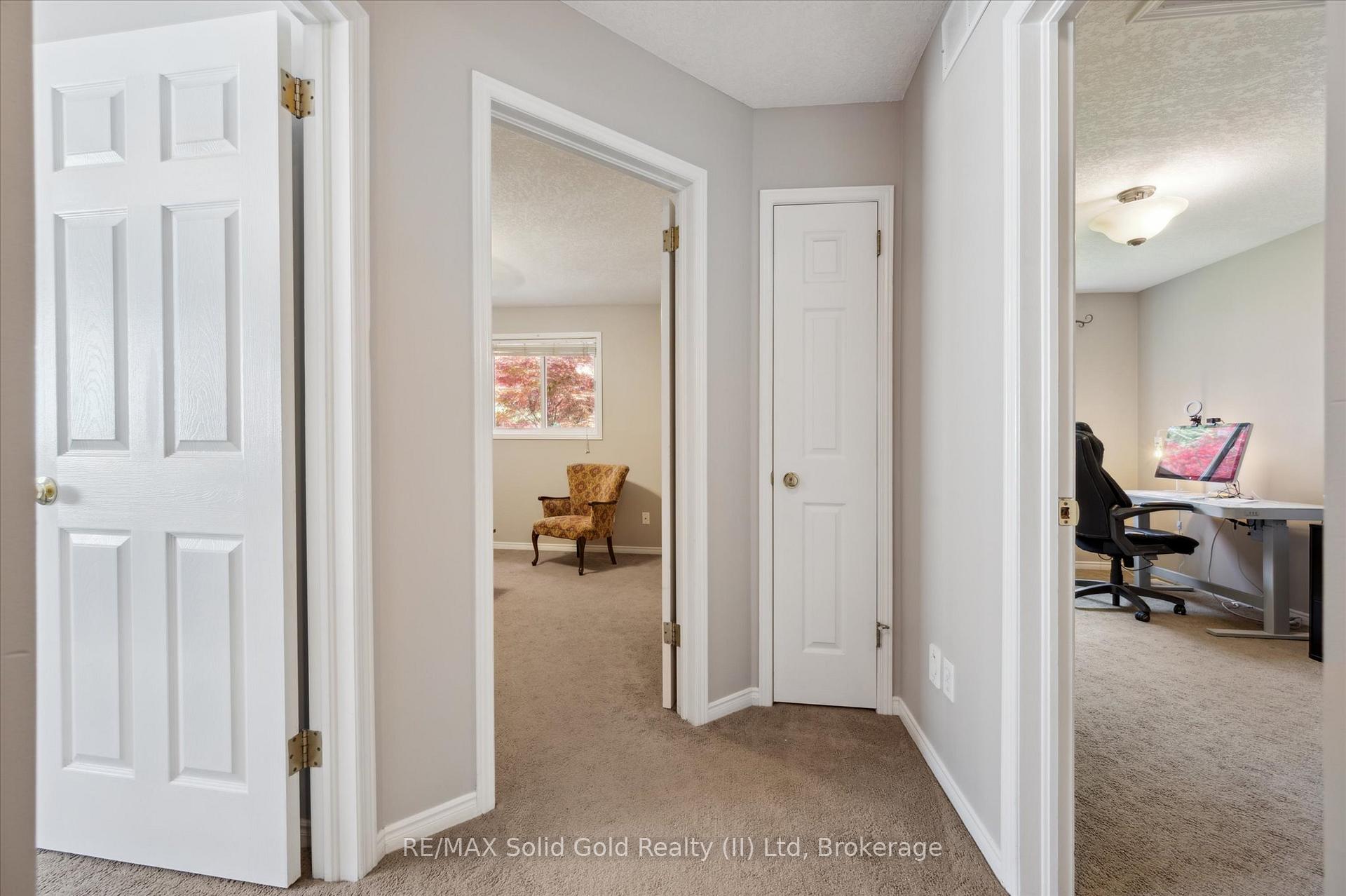 Photo 18 of 250A Inverhuron Cres, Waterloo — HOMEH