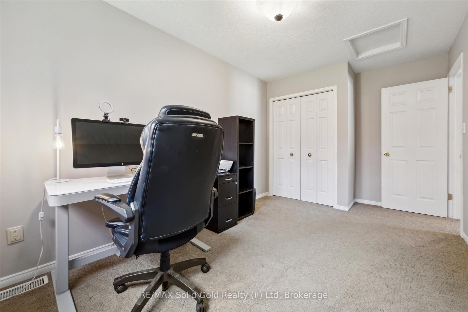 Photo 22 of 250A Inverhuron Cres, Waterloo — HOMEH