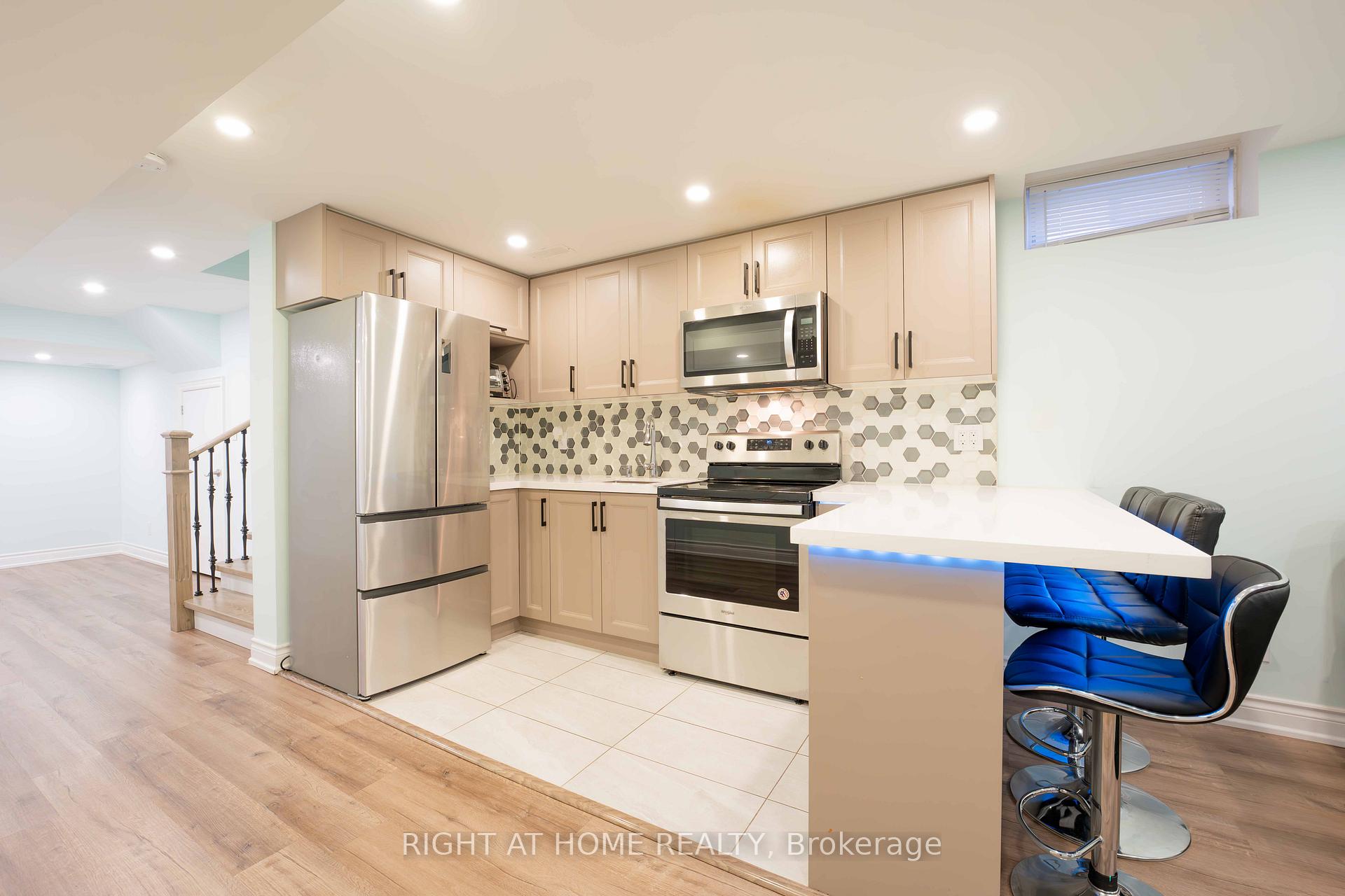 Photo 28 of 86 Dewpoint Road, Vaughan, Patterson — HOMEH