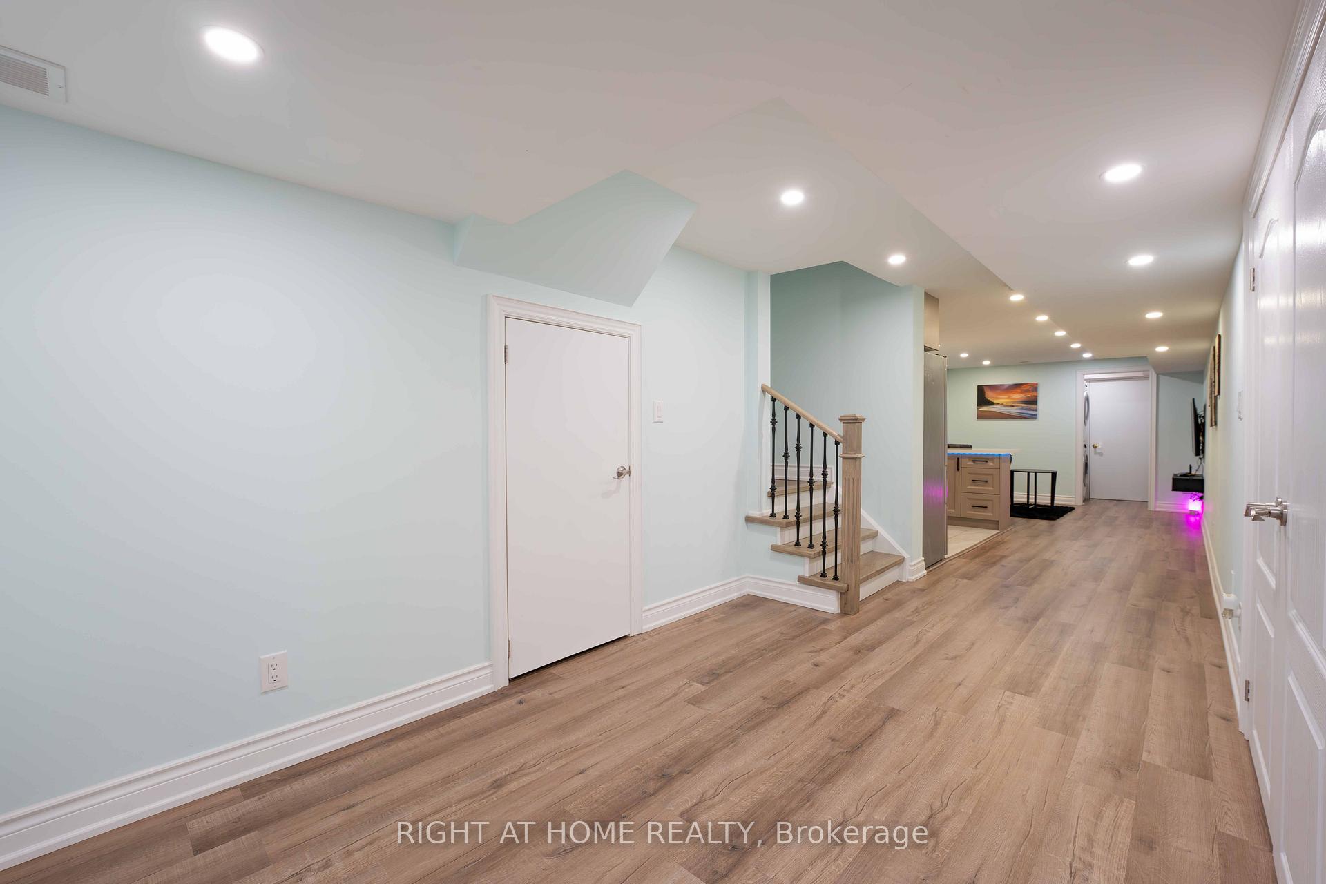 Photo 30 of 86 Dewpoint Road, Vaughan, Patterson — HOMEH