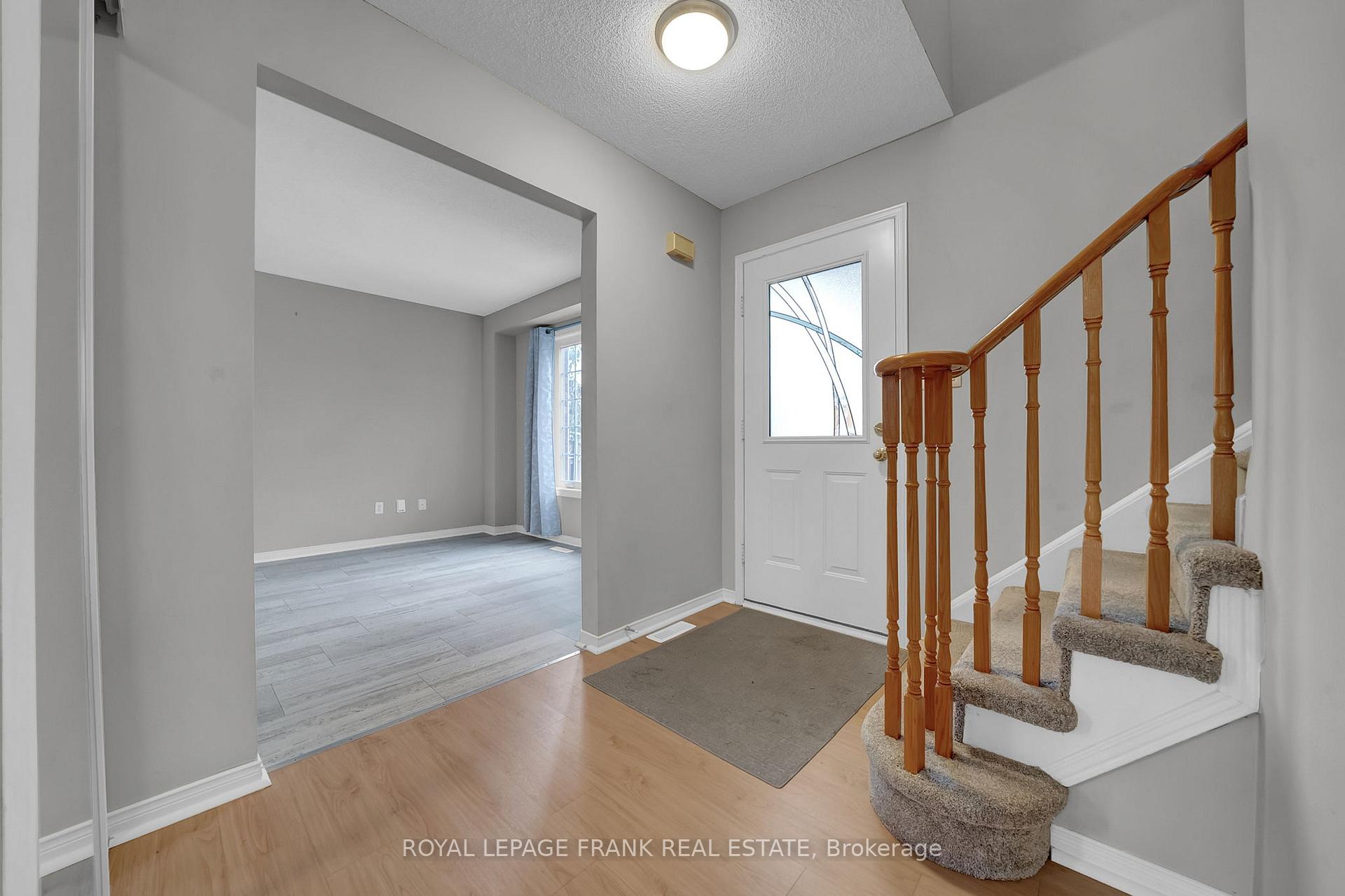 Photo 4 of 4 Barwick Court, Whitby, Downtown Whitby — HOMEH