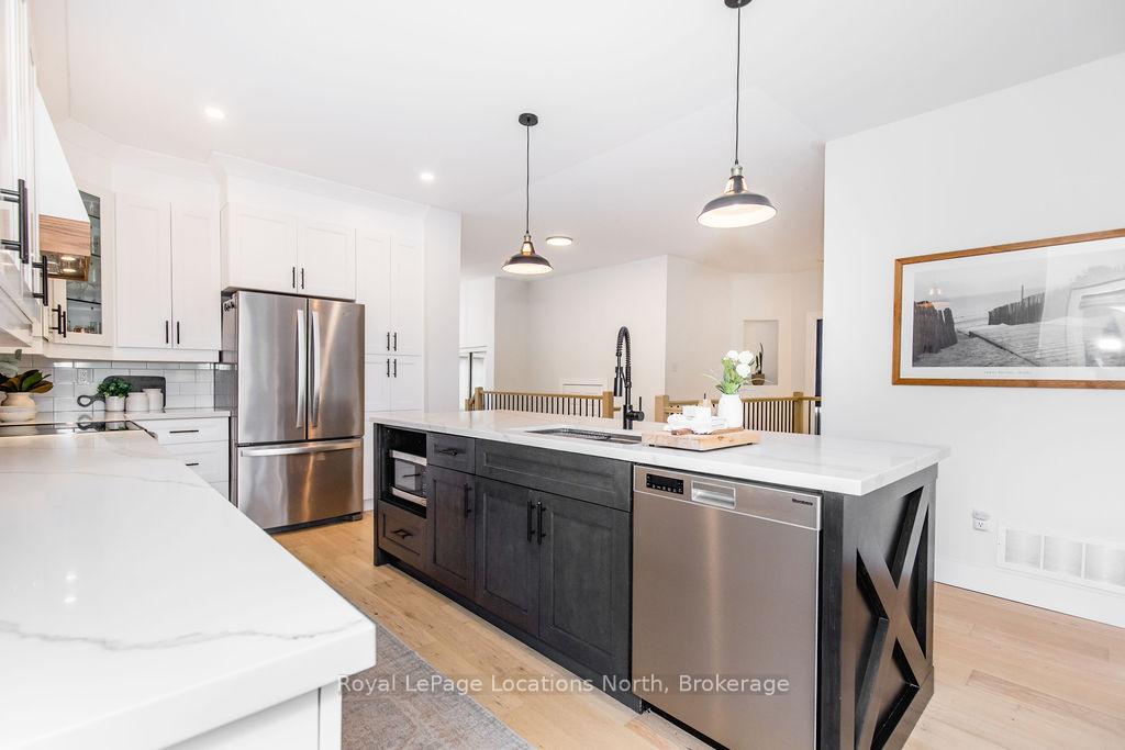 Photo 8 of 48 Meadowlark Boulevard, Wasaga Beach — HOMEH