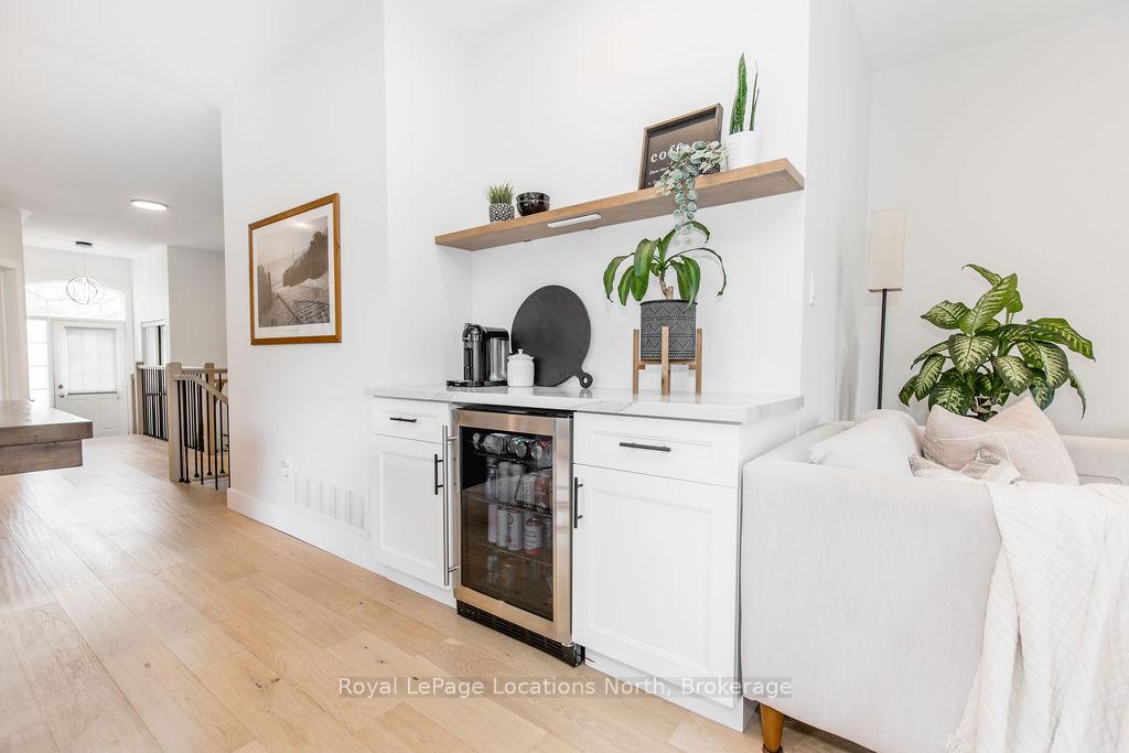 Photo 14 of 48 Meadowlark Boulevard, Wasaga Beach — HOMEH