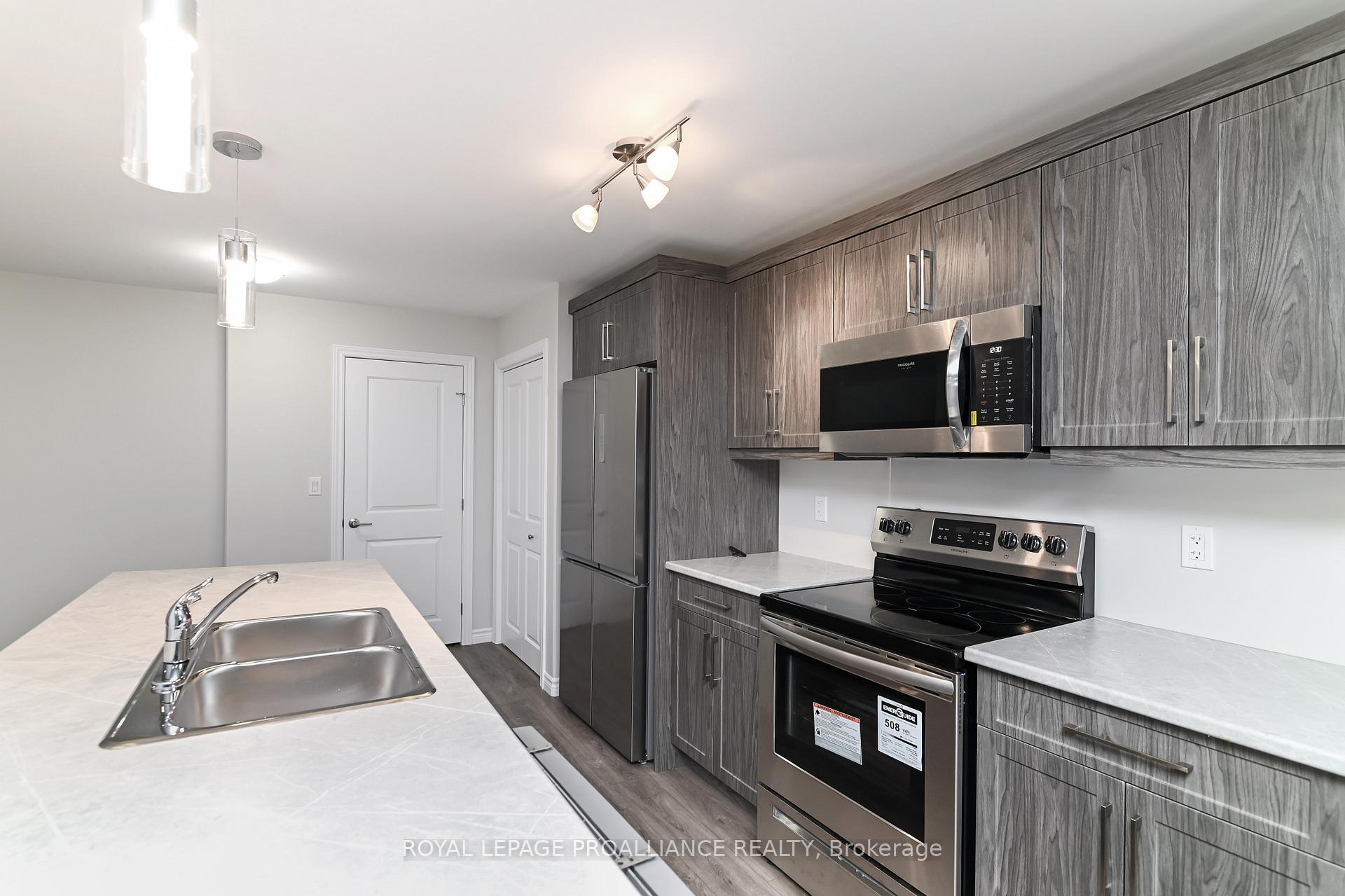 Photo 4 of Unit B, 116 Sienna Avenue, Belleville, Belleville Ward — HOMEH