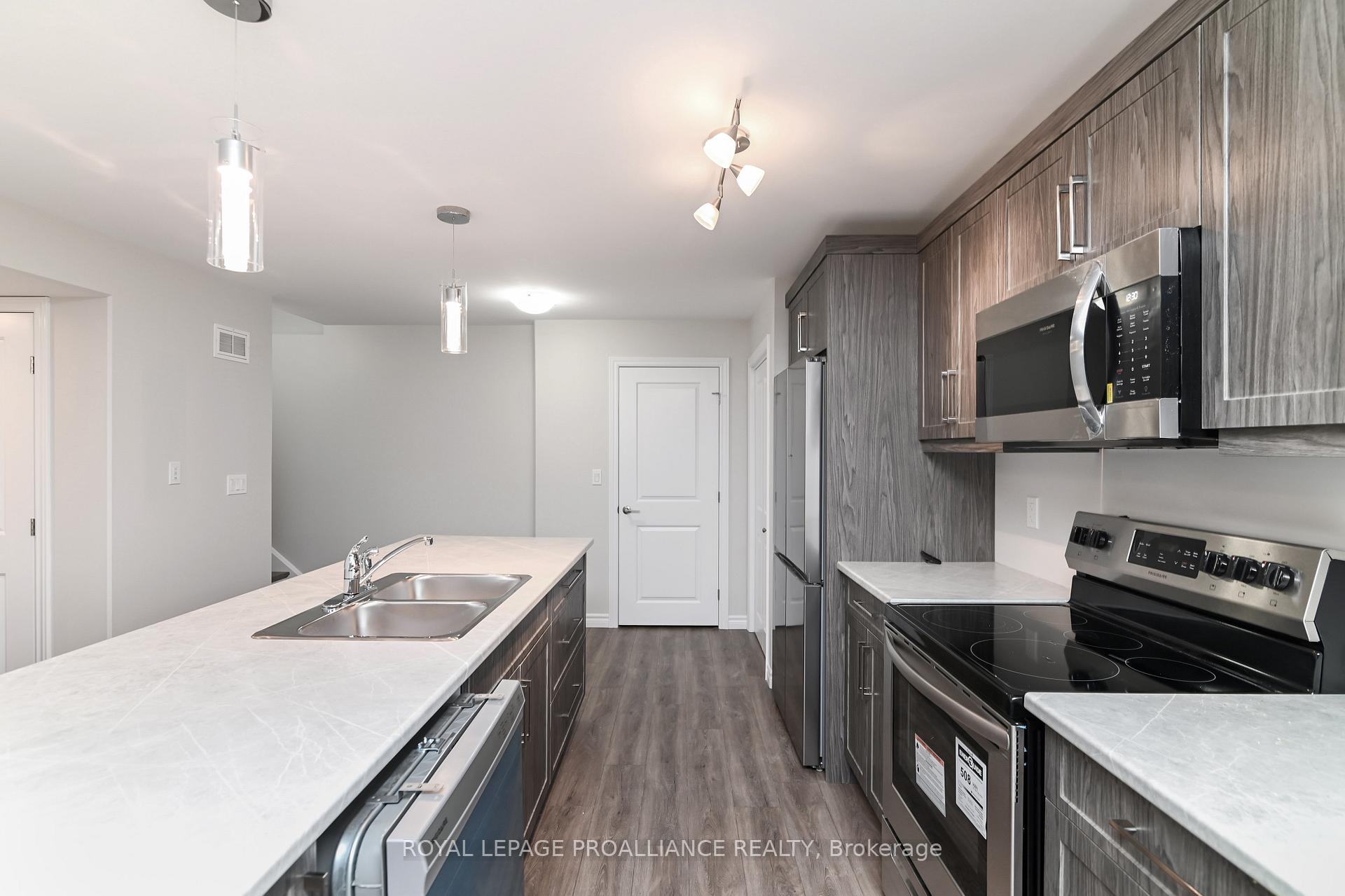 Photo 6 of Unit B, 116 Sienna Avenue, Belleville, Belleville Ward — HOMEH