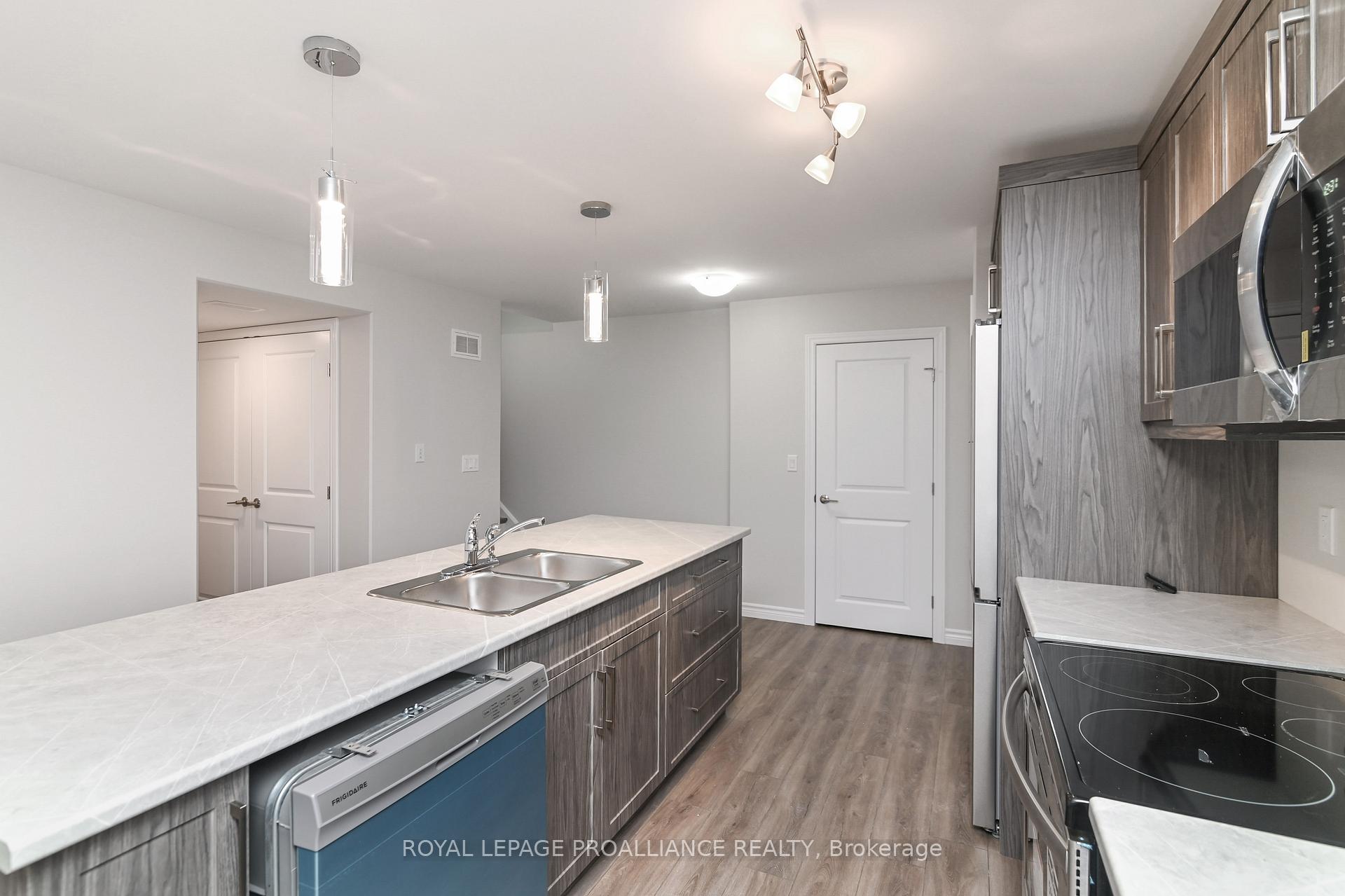 Photo 13 of Unit B, 116 Sienna Avenue, Belleville, Belleville Ward — HOMEH
