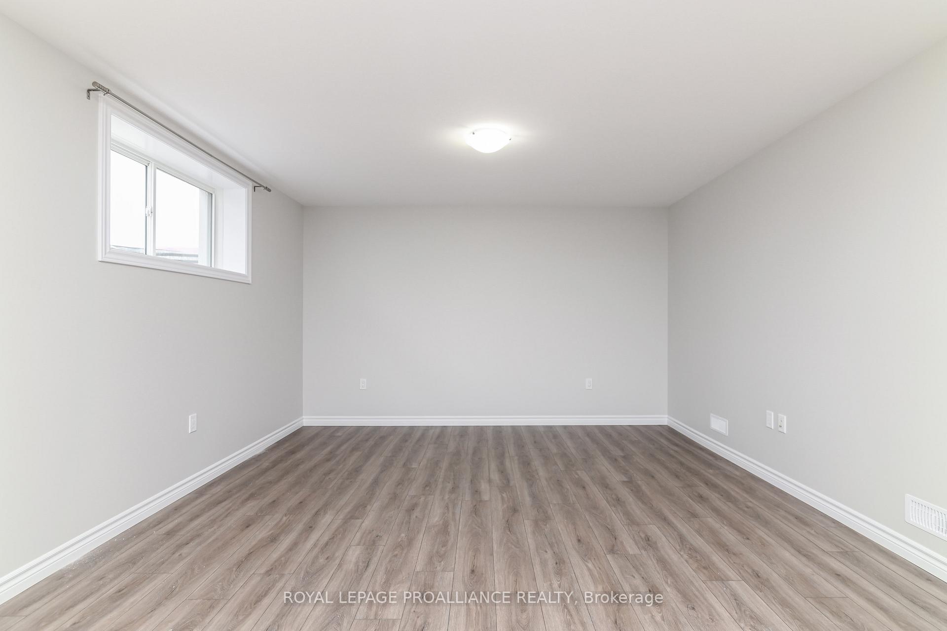 Photo 9 of Unit B, 116 Sienna Avenue, Belleville, Belleville Ward — HOMEH