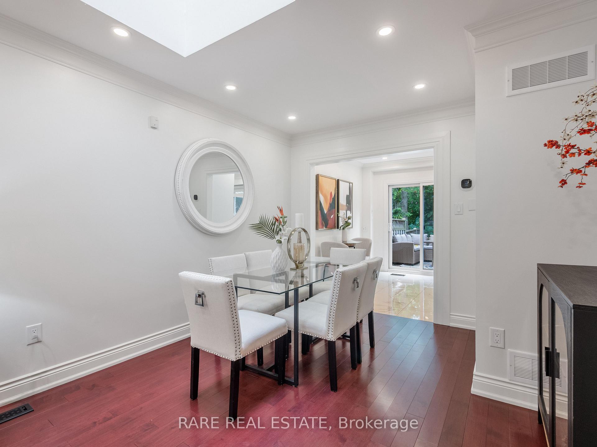 Photo 5 of 158 Borrows Street, Vaughan, Lakeview Estates — HOMEH