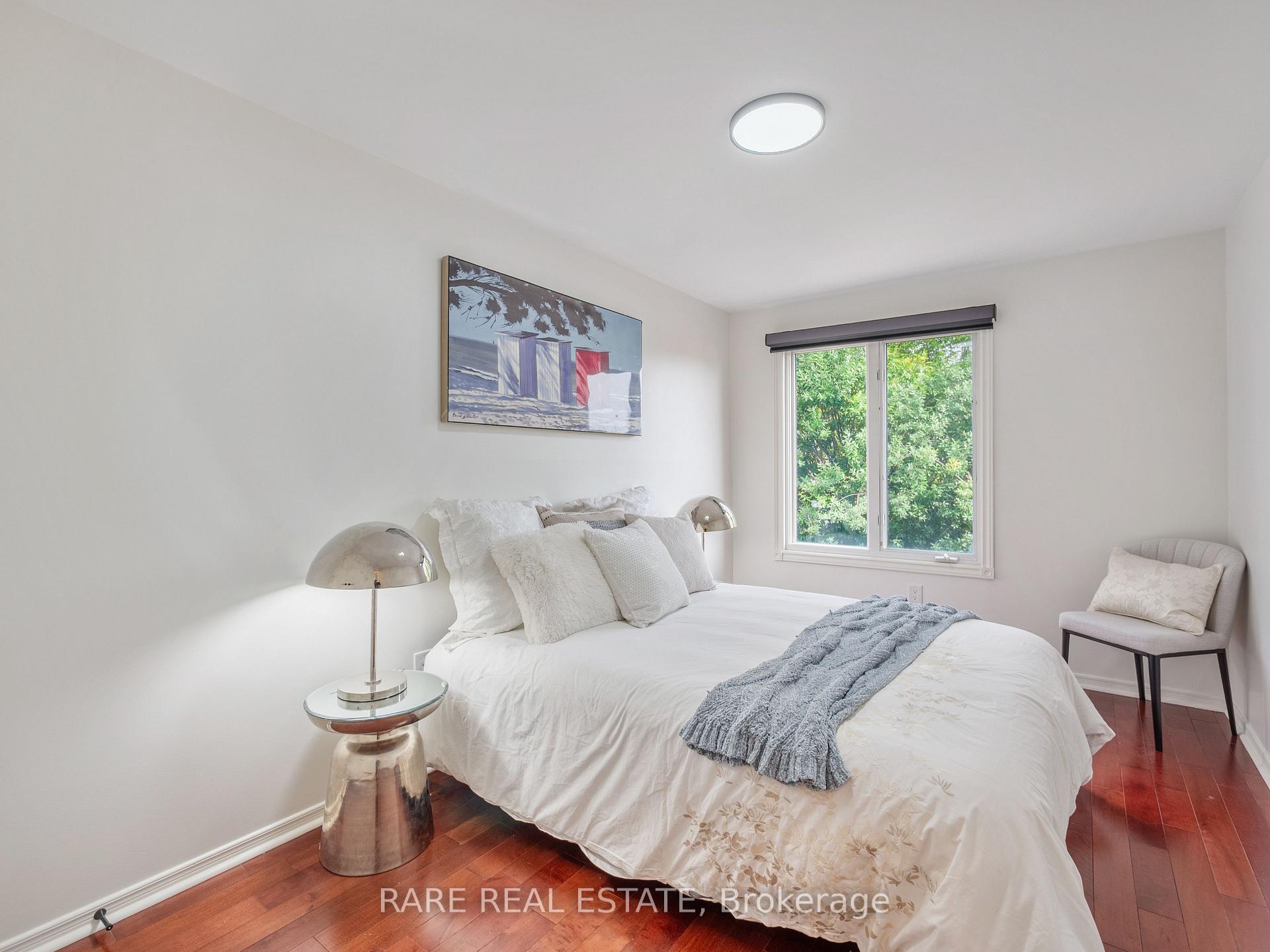 Photo 15 of 158 Borrows Street, Vaughan, Lakeview Estates — HOMEH