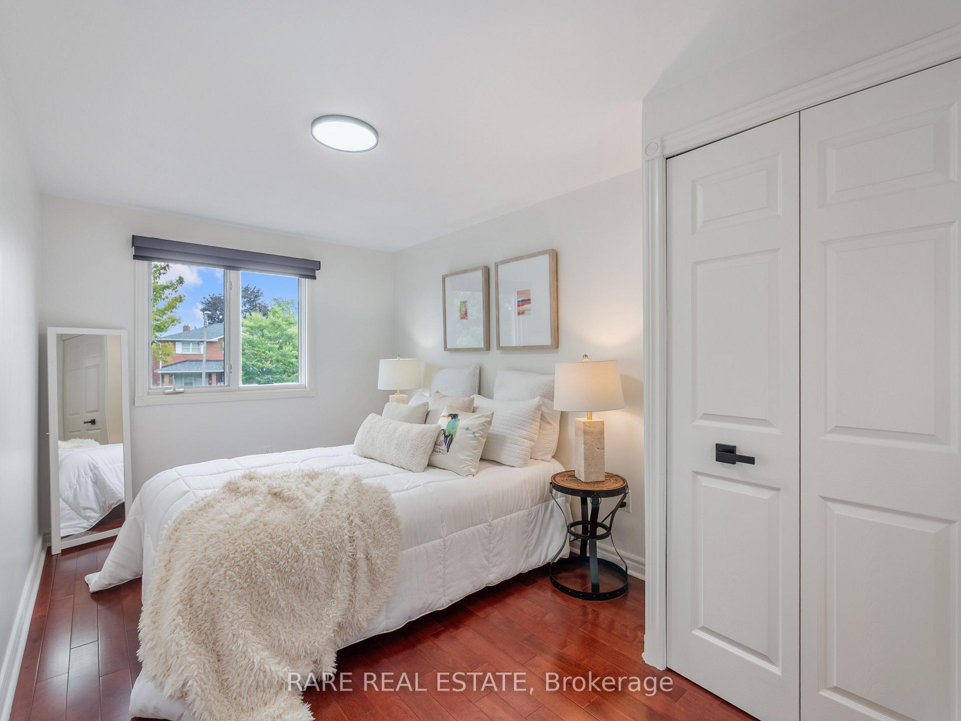 Photo 16 of 158 Borrows Street, Vaughan, Lakeview Estates — HOMEH