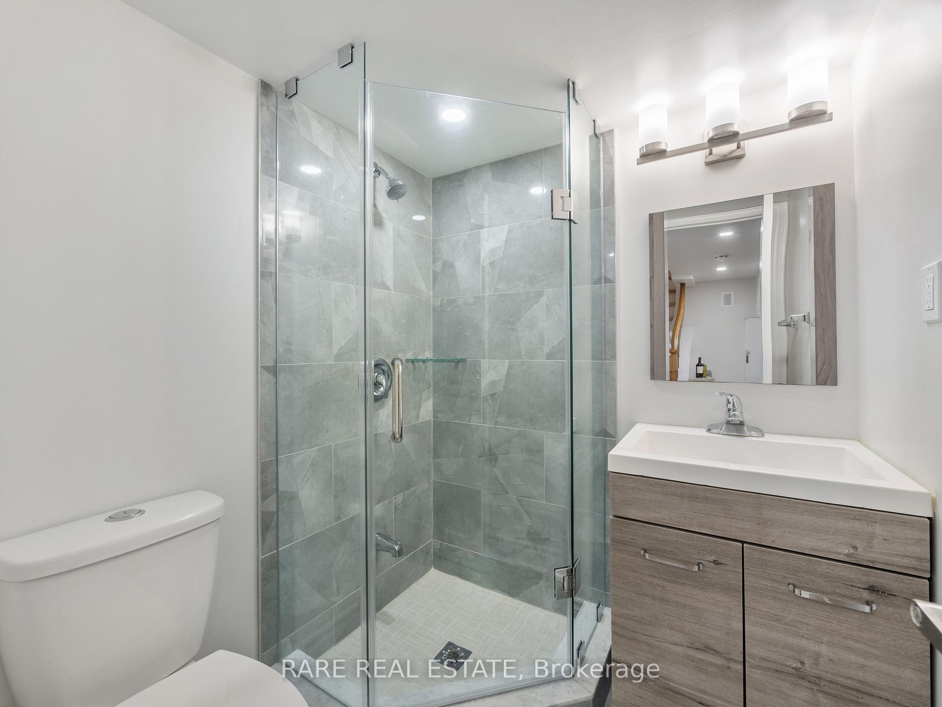 Photo 20 of 158 Borrows Street, Vaughan, Lakeview Estates — HOMEH