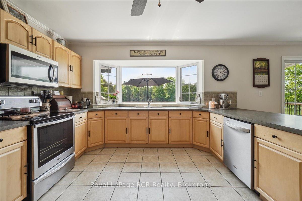 Photo 15 of 614486 Hamilton Lane, West Grey — HOMEH