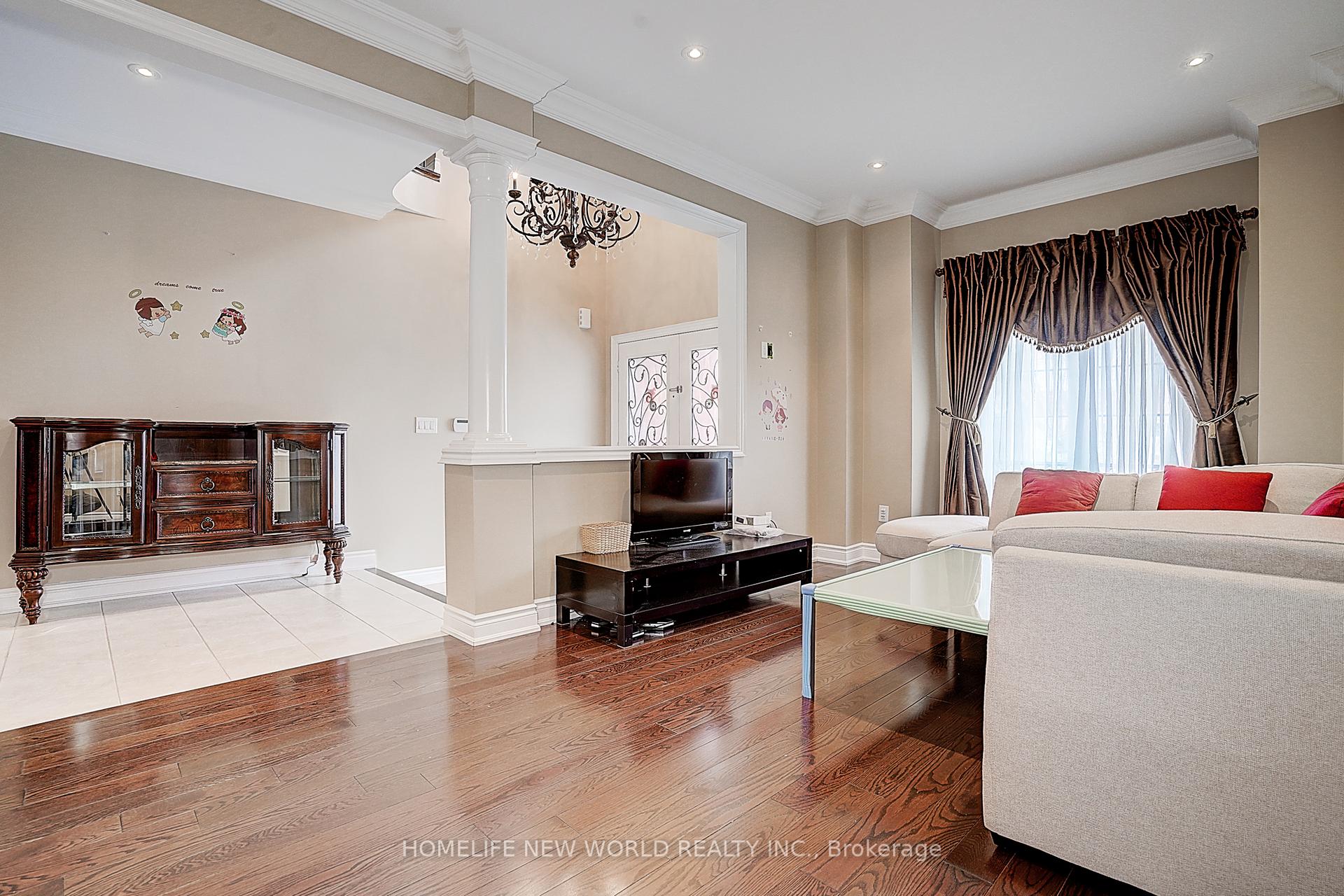 Photo 3 of 7 Gambit Avenue, Vaughan, Vellore Village — HOMEH