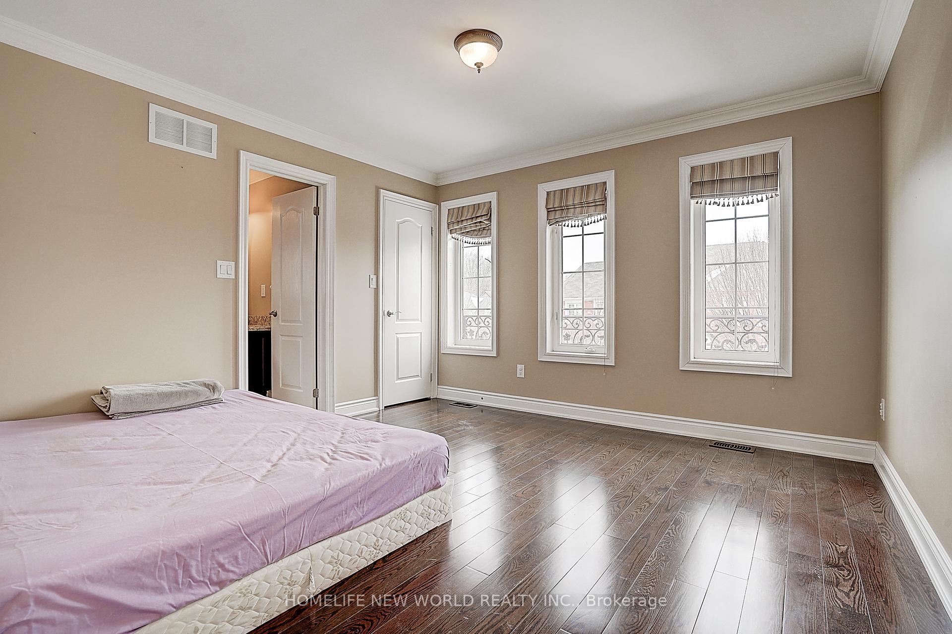 Photo 14 of 7 Gambit Avenue, Vaughan, Vellore Village — HOMEH