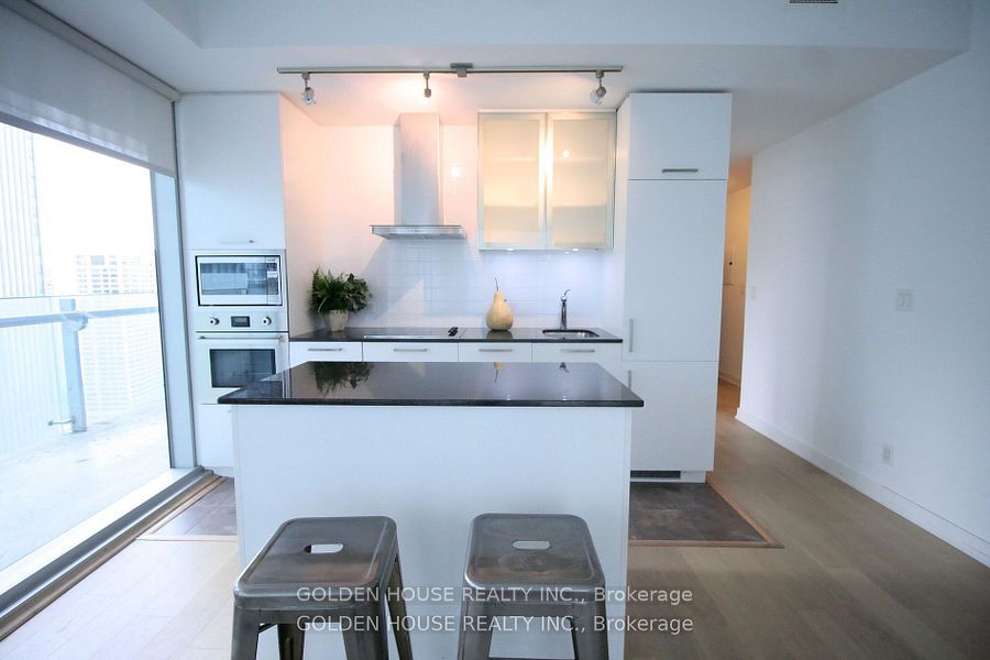 Photo 21 of Unit 2810, 12 York Street, Toronto, Waterfront Communities — HOMEH