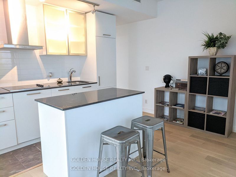Photo 22 of Unit 2810, 12 York Street, Toronto, Waterfront Communities — HOMEH