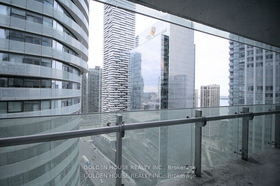 Photo 29 of Unit 2810, 12 York Street, Toronto, Waterfront Communities — HOMEH