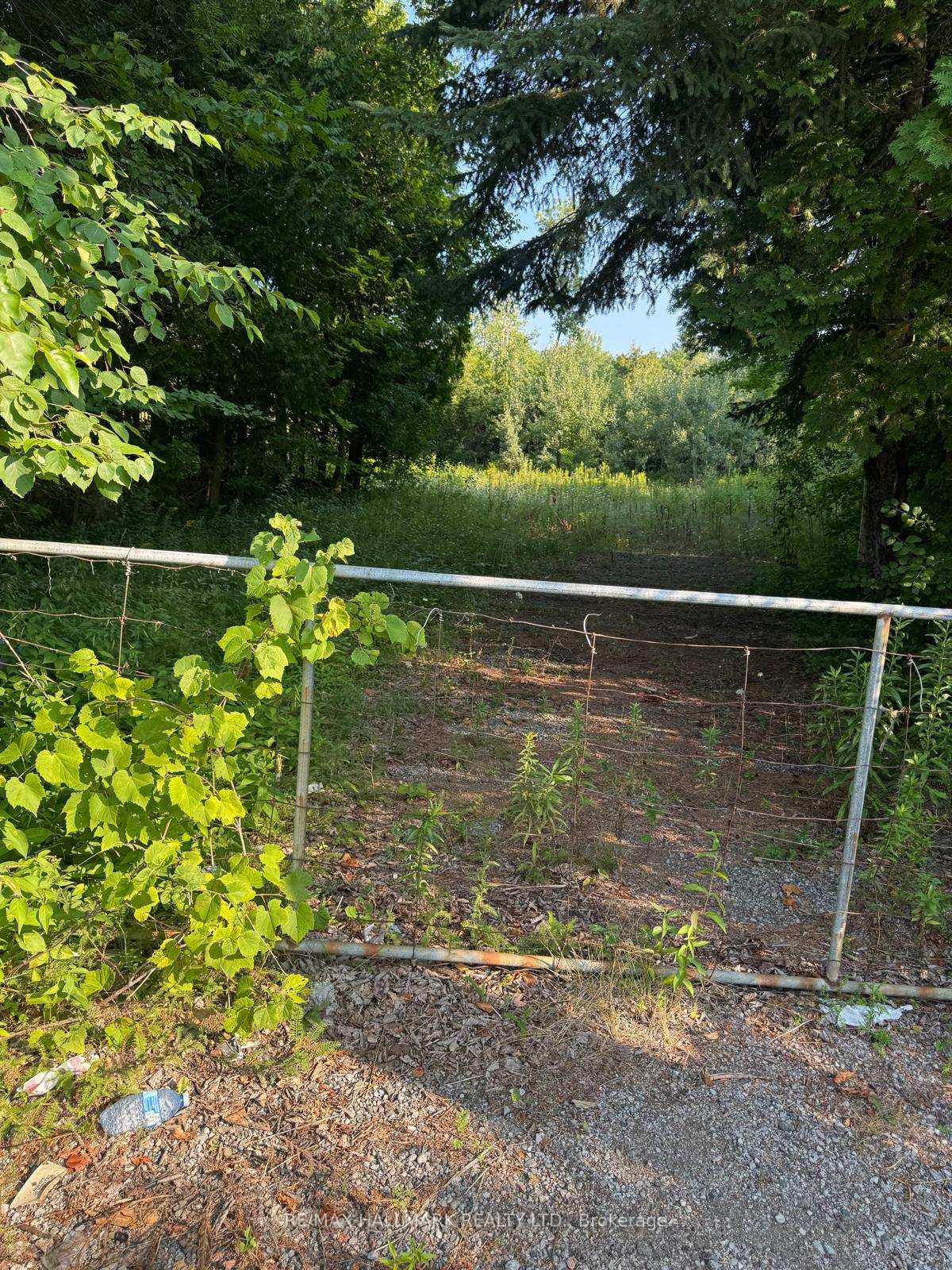 Photo 19 of 780 Taunton Road E, Whitby, Taunton North — HOMEH