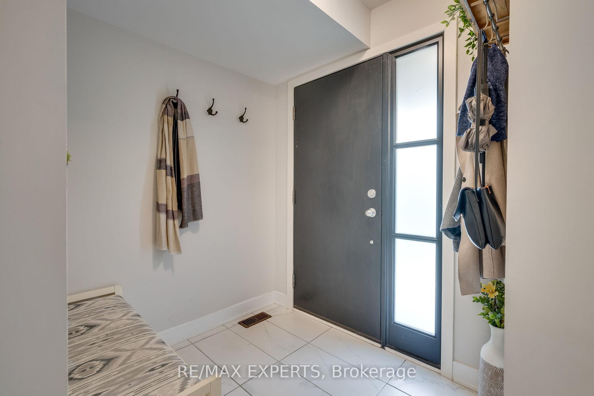 Photo 3 of 155 Carpaccio Avenue, Vaughan, Vellore Village — HOMEH