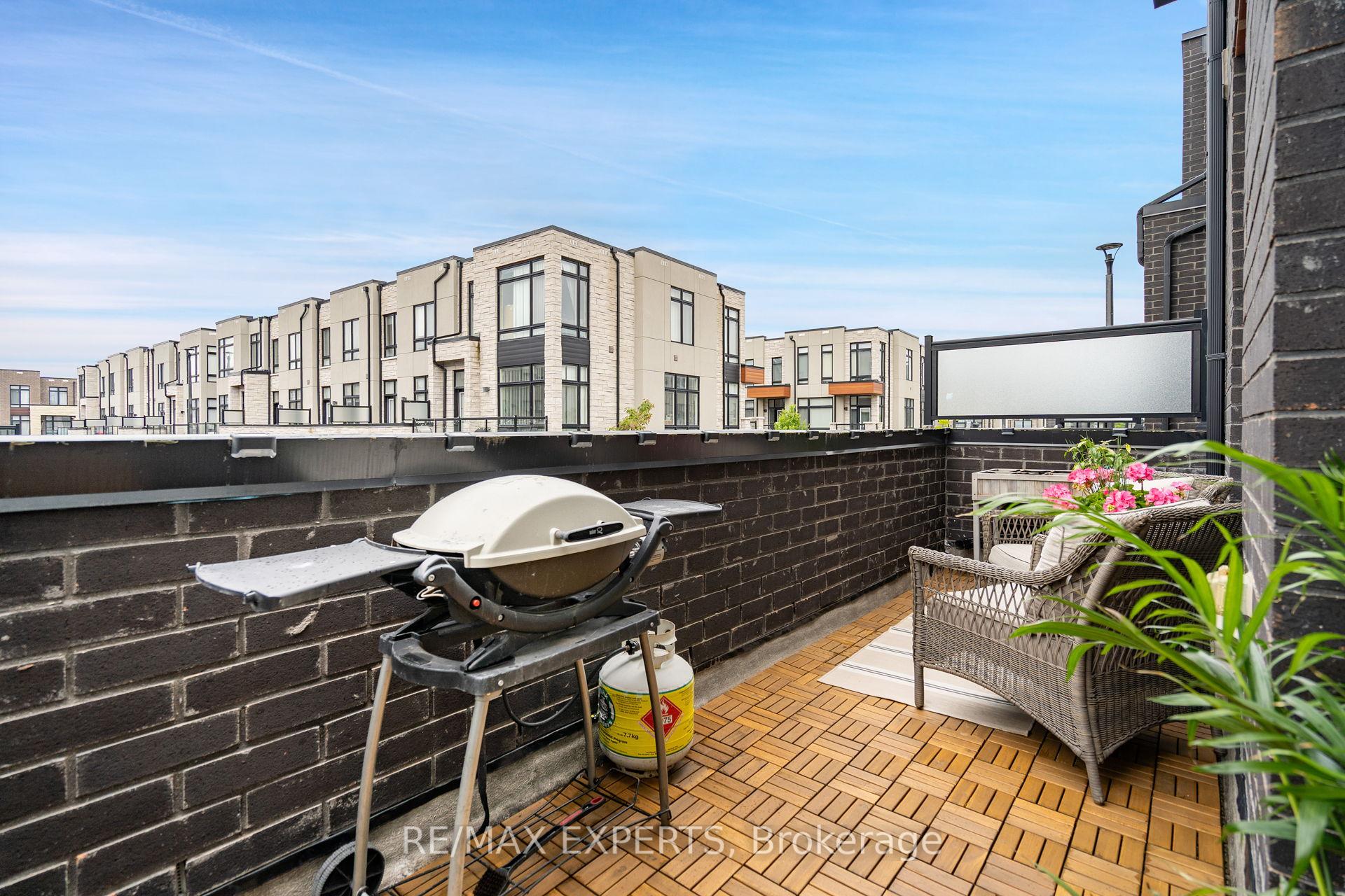 Photo 13 of 155 Carpaccio Avenue, Vaughan, Vellore Village — HOMEH