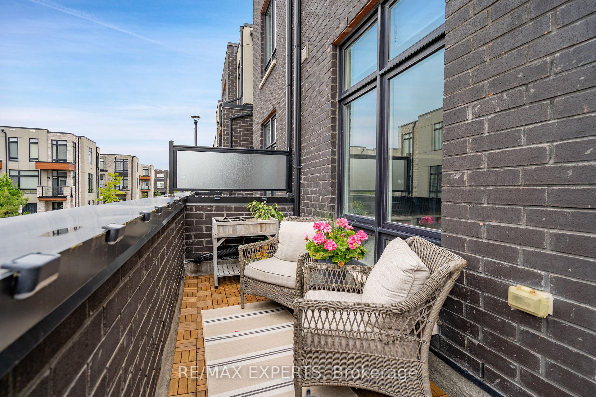 Photo 14 of 155 Carpaccio Avenue, Vaughan, Vellore Village — HOMEH