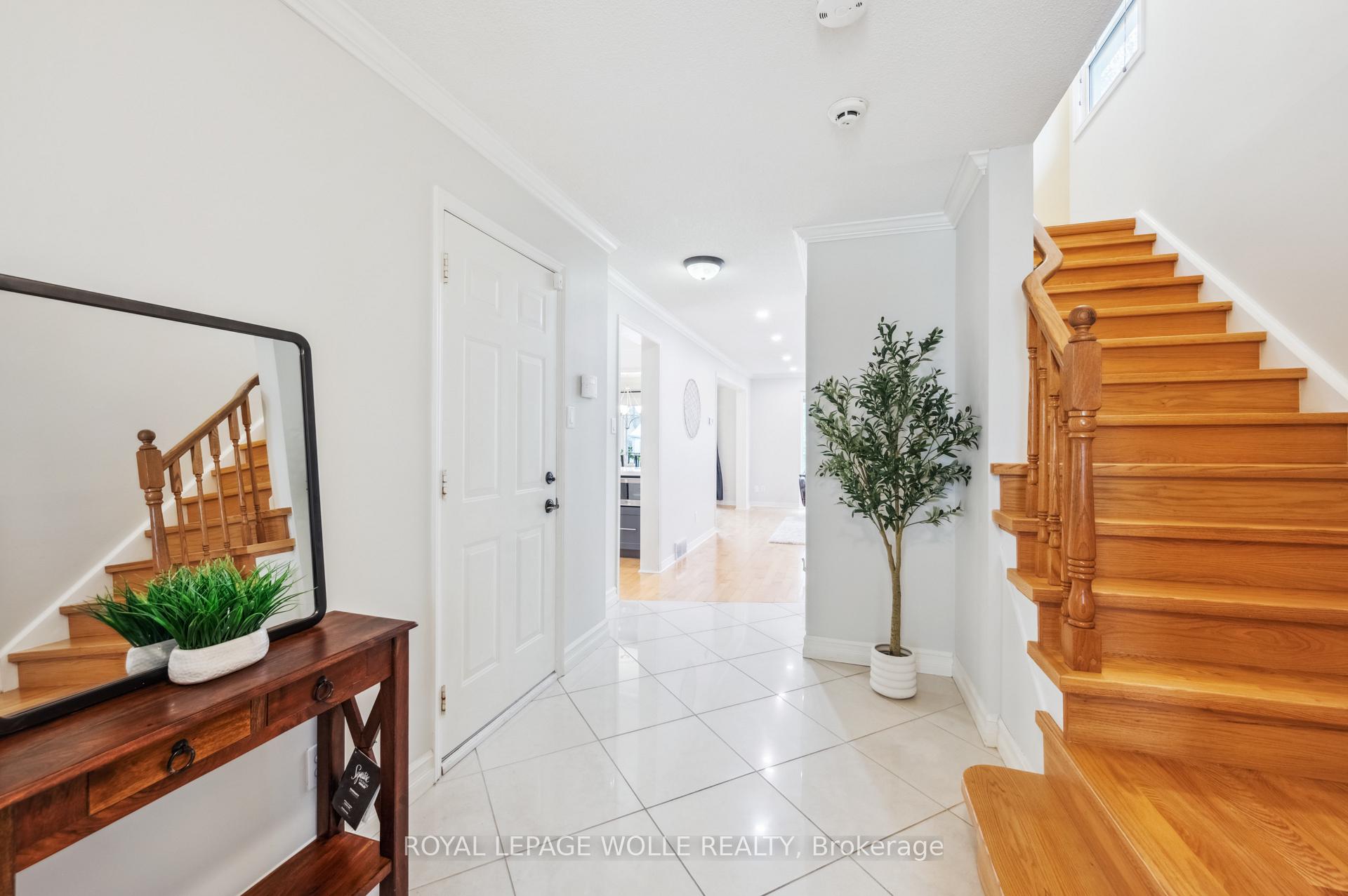 Photo 6 of 317 Bushview Crescent, Waterloo — HOMEH