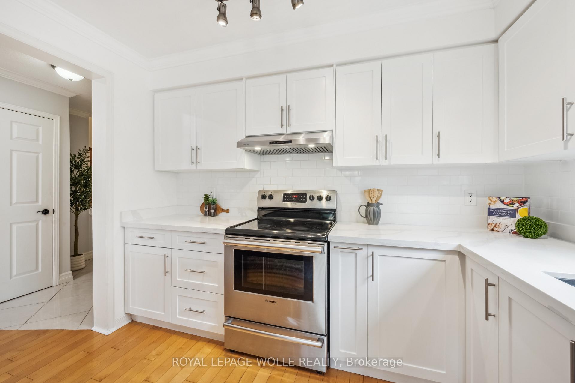 Photo 12 of 317 Bushview Crescent, Waterloo — HOMEH