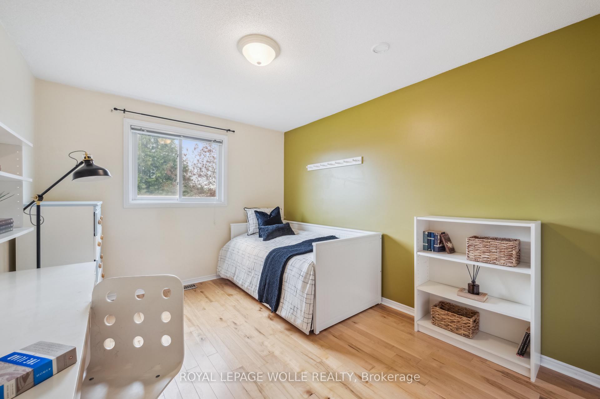 Photo 18 of 317 Bushview Crescent, Waterloo — HOMEH