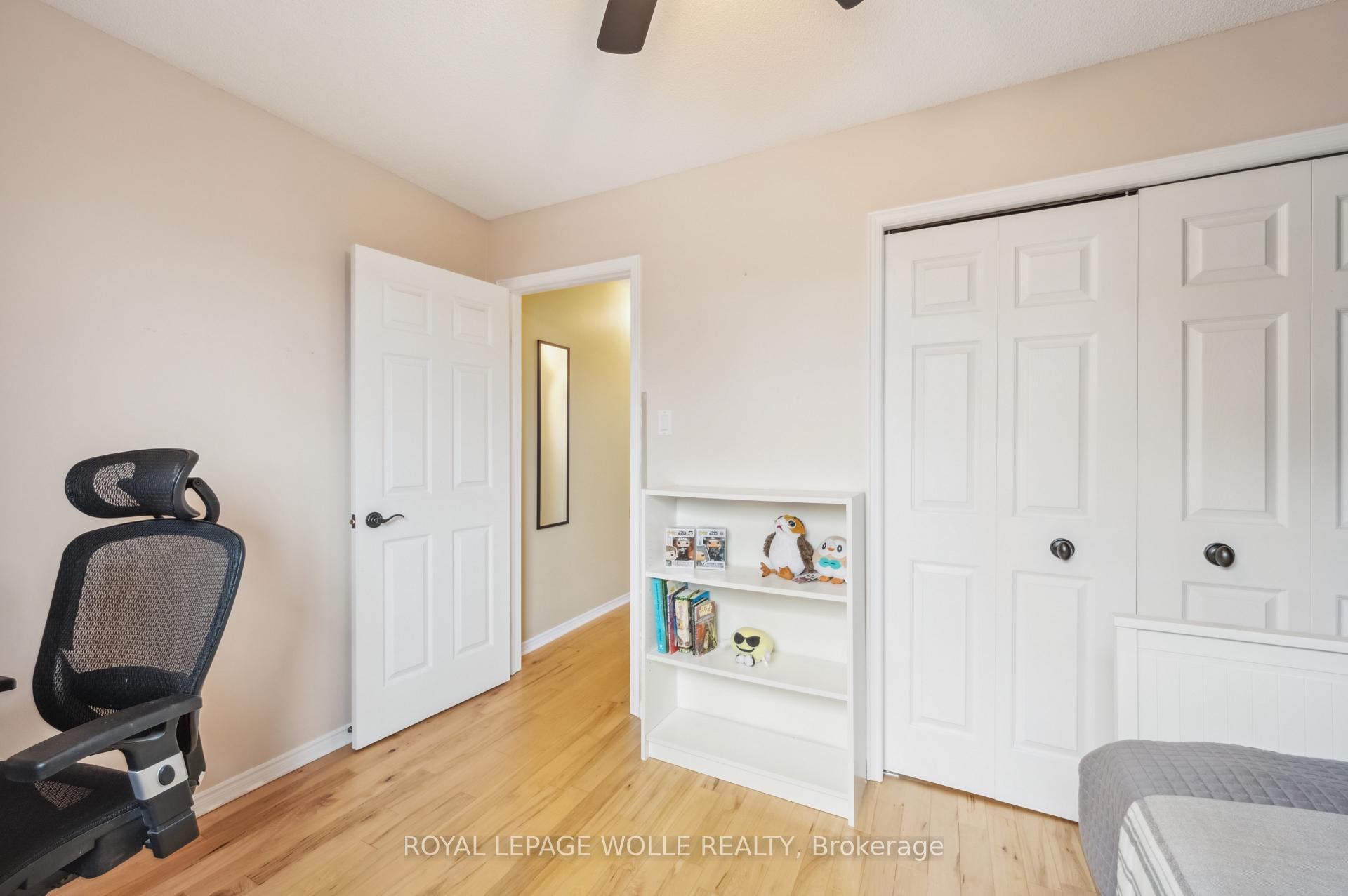 Photo 22 of 317 Bushview Crescent, Waterloo — HOMEH