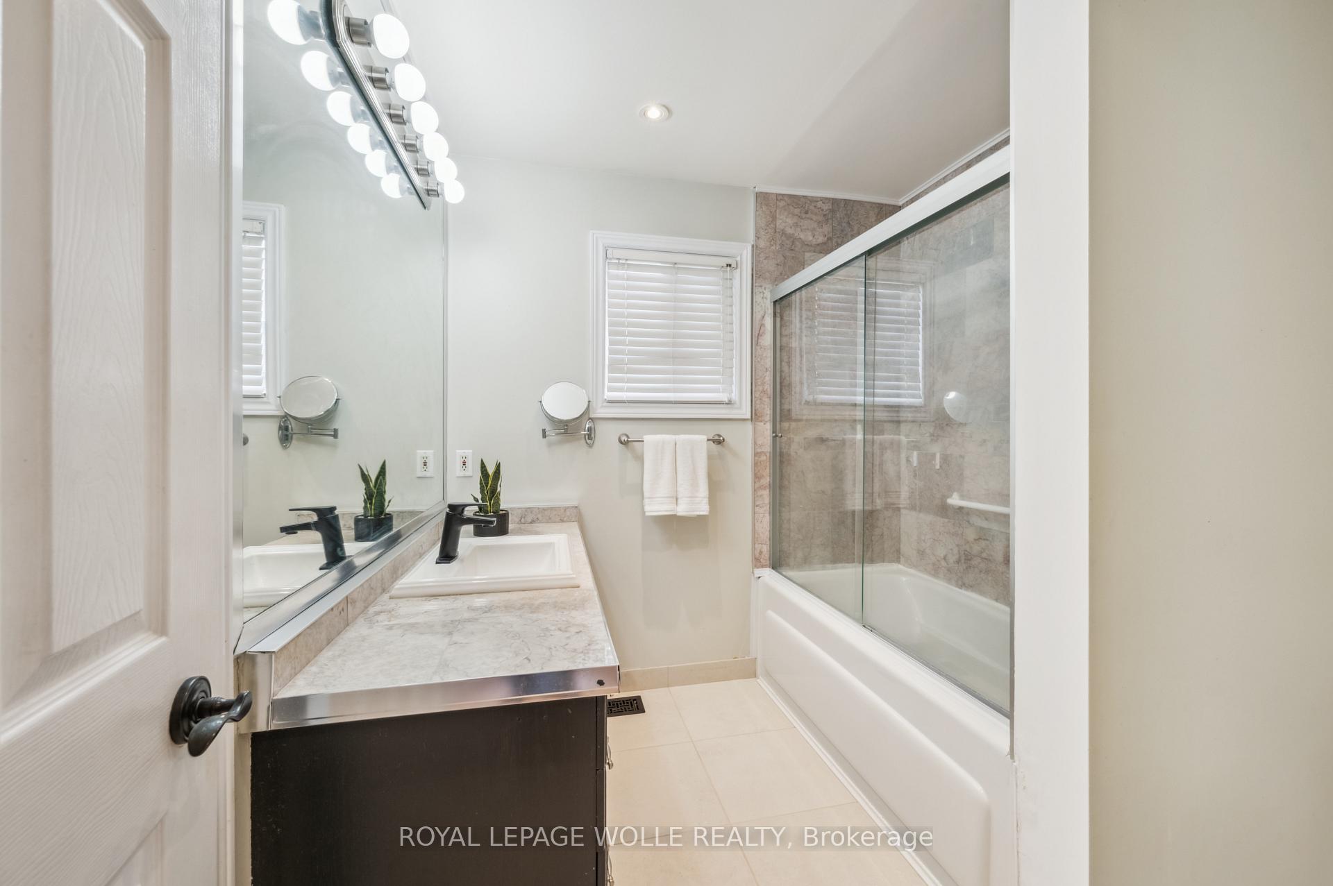 Photo 23 of 317 Bushview Crescent, Waterloo — HOMEH