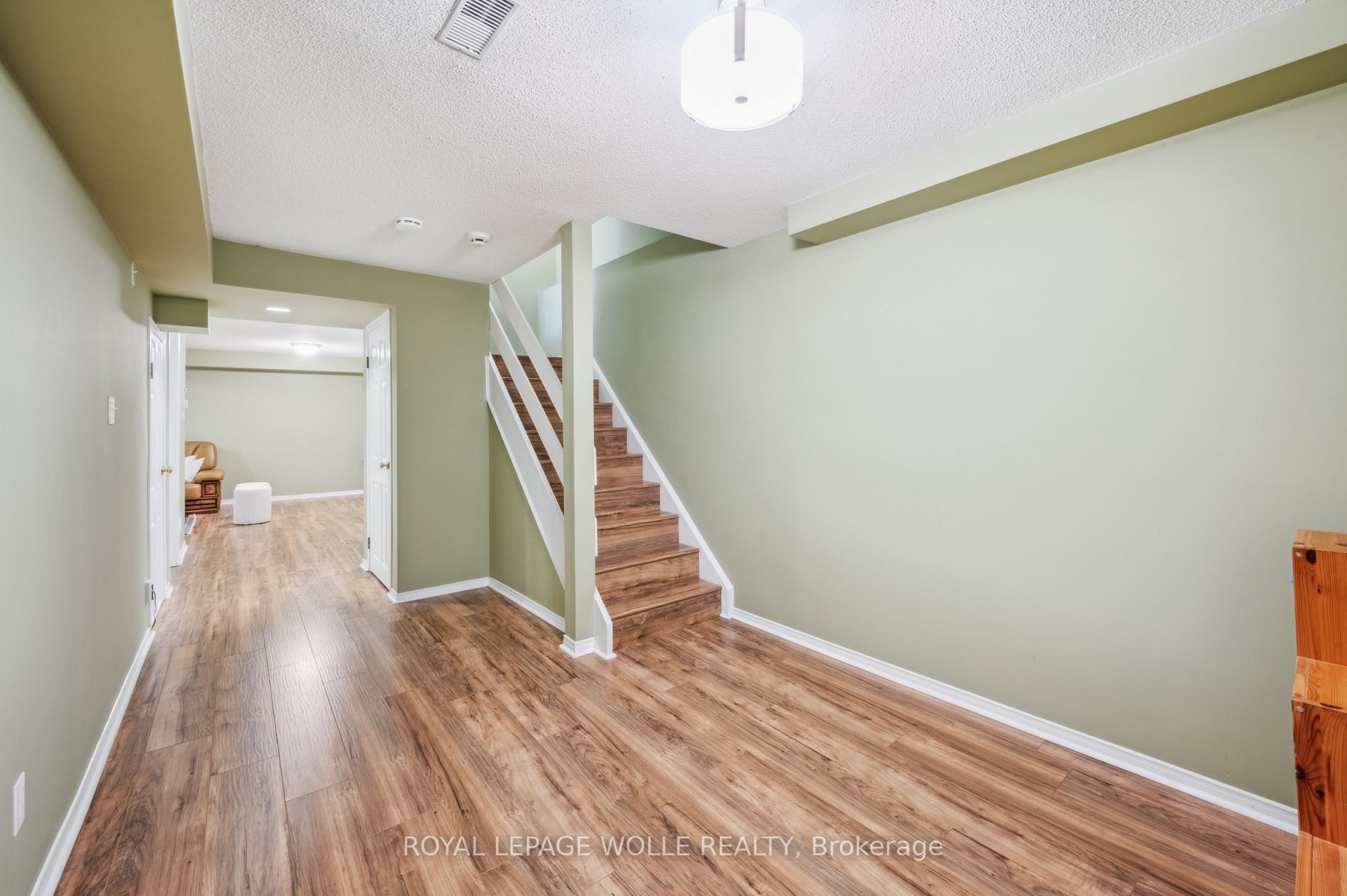 Photo 26 of 317 Bushview Crescent, Waterloo — HOMEH
