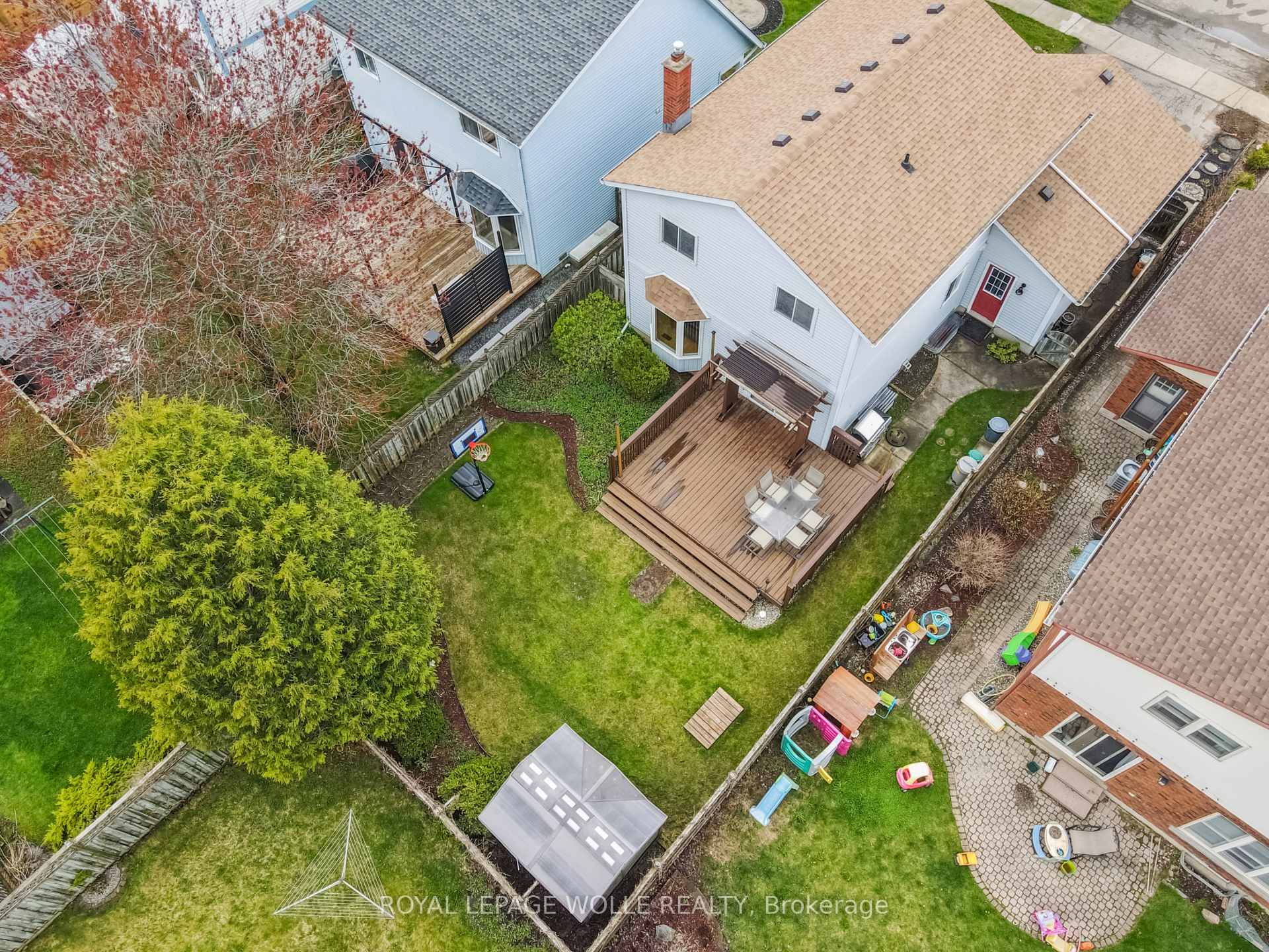 Photo 43 of 317 Bushview Crescent, Waterloo — HOMEH
